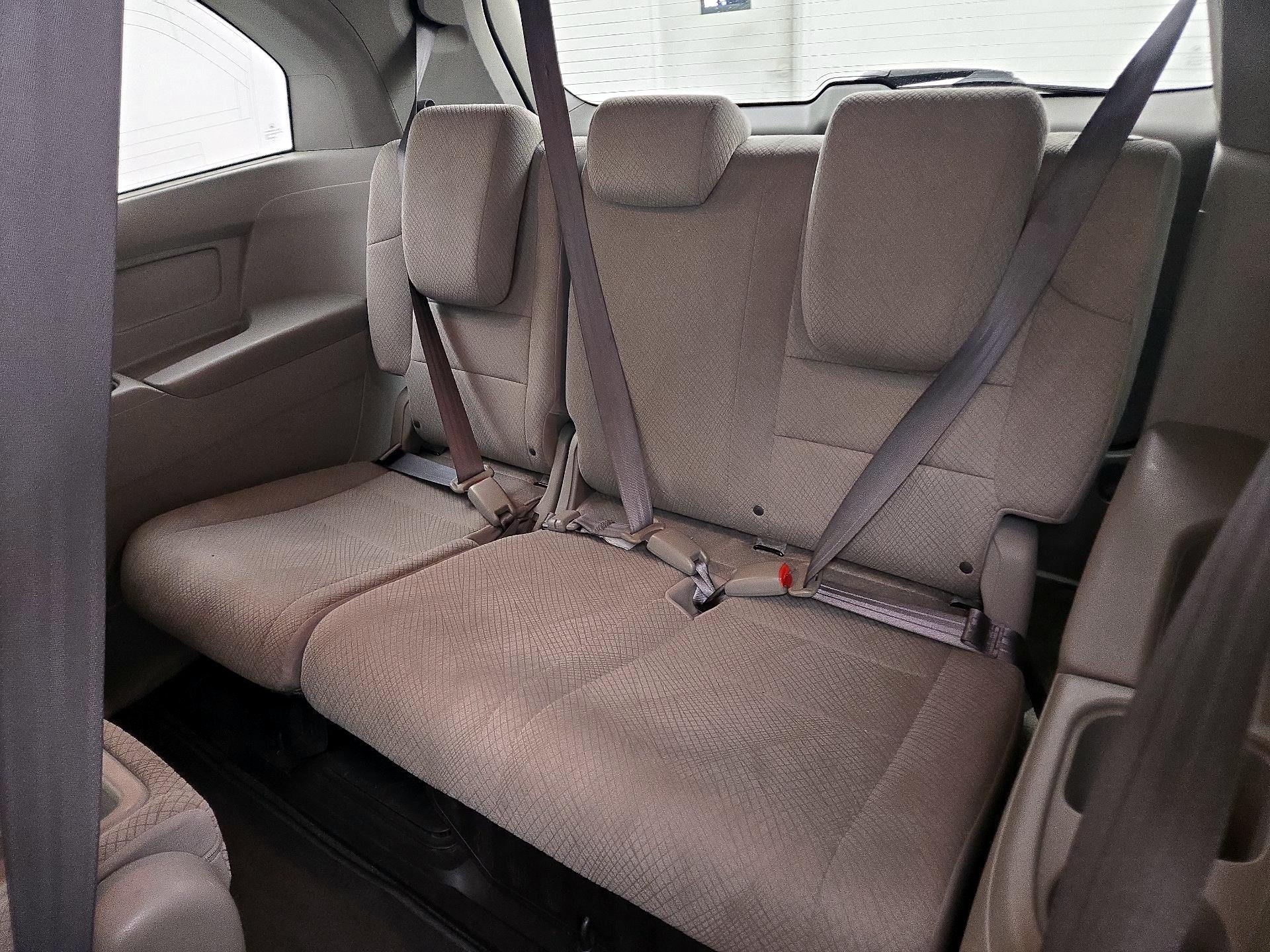 Thumbnail: 2014 Honda Odyssey - 20