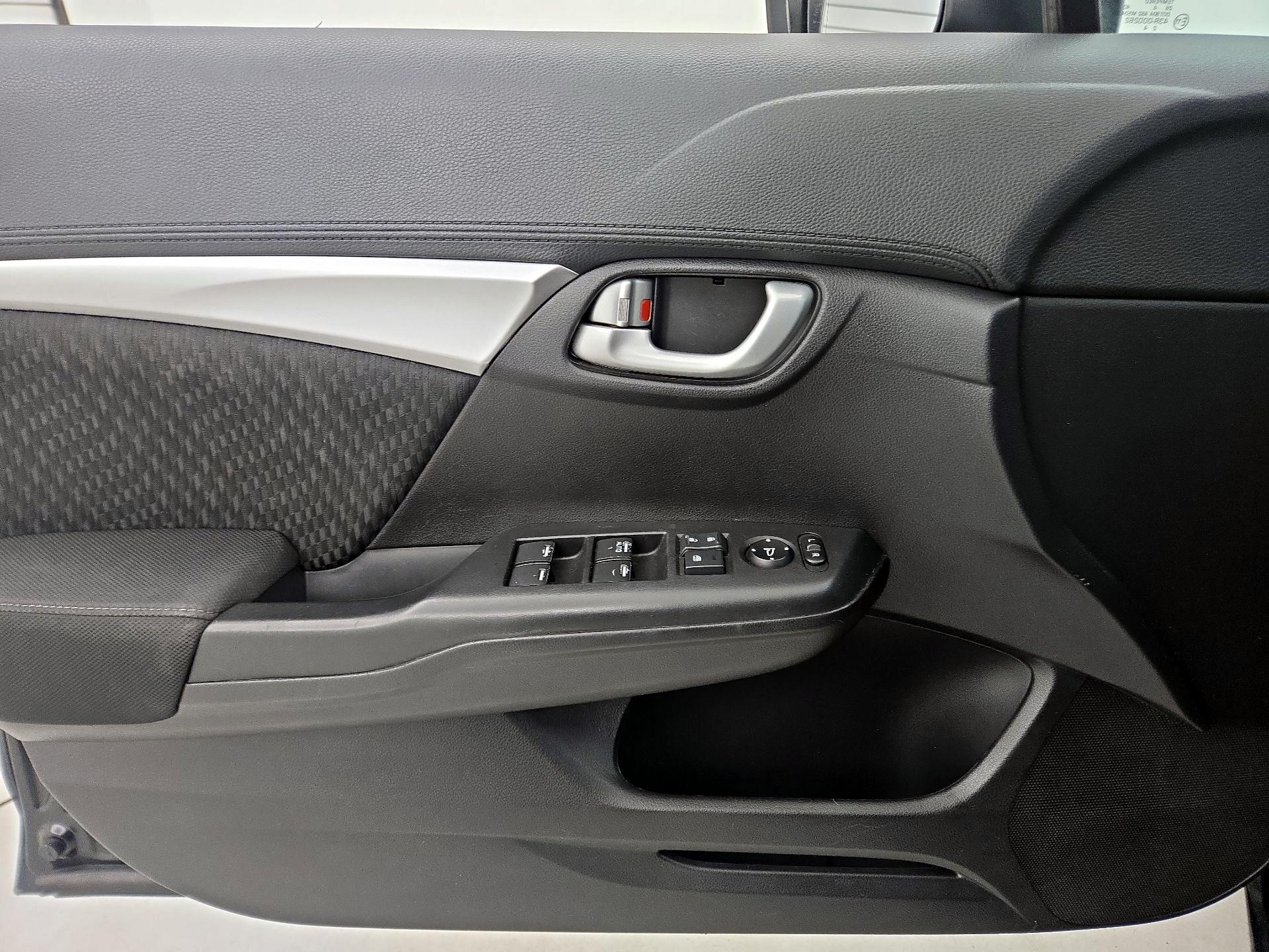 Thumbnail: 2014 Honda Civic - 12