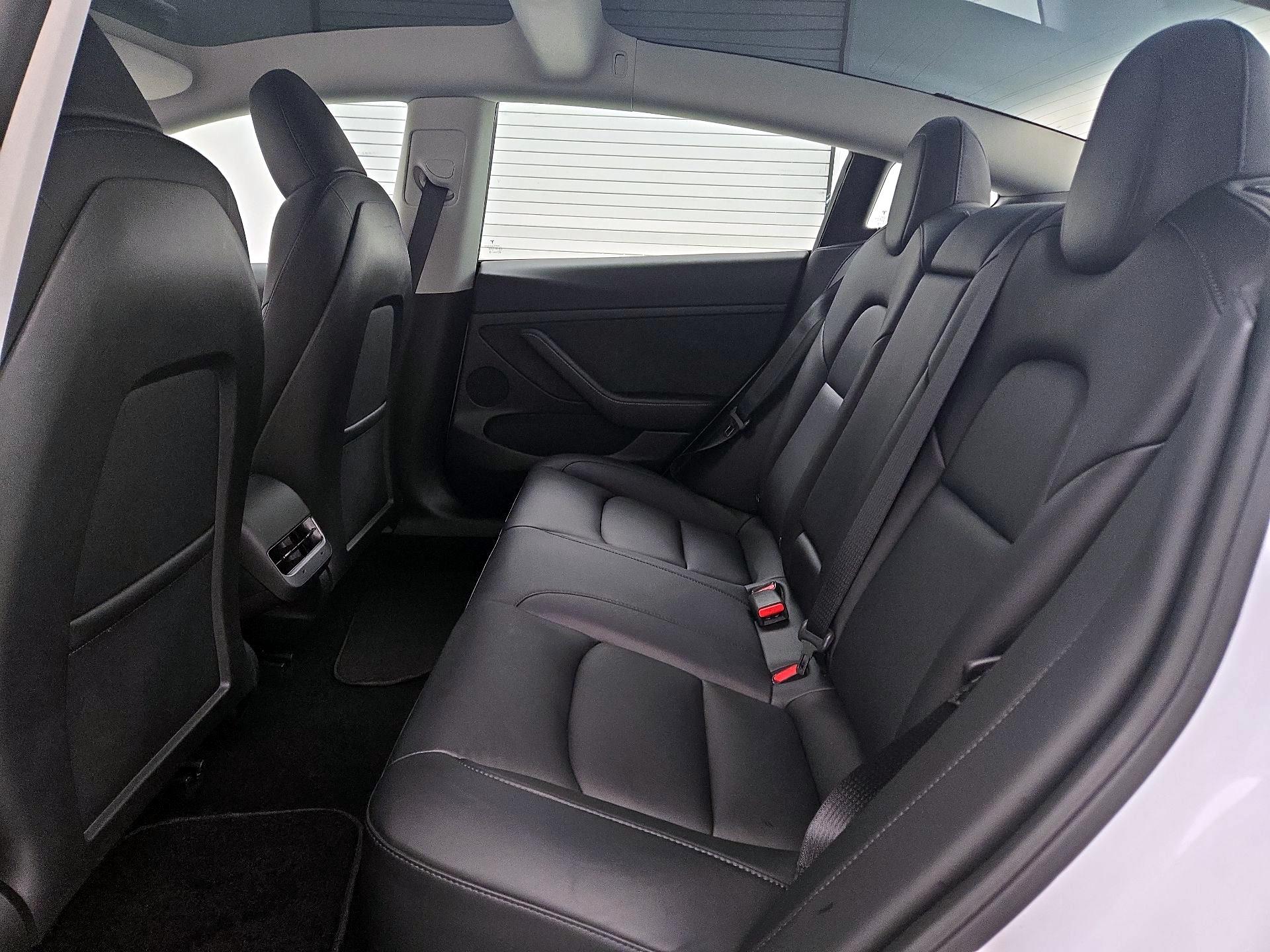 Thumbnail: 2023 Tesla Model 3 - 18