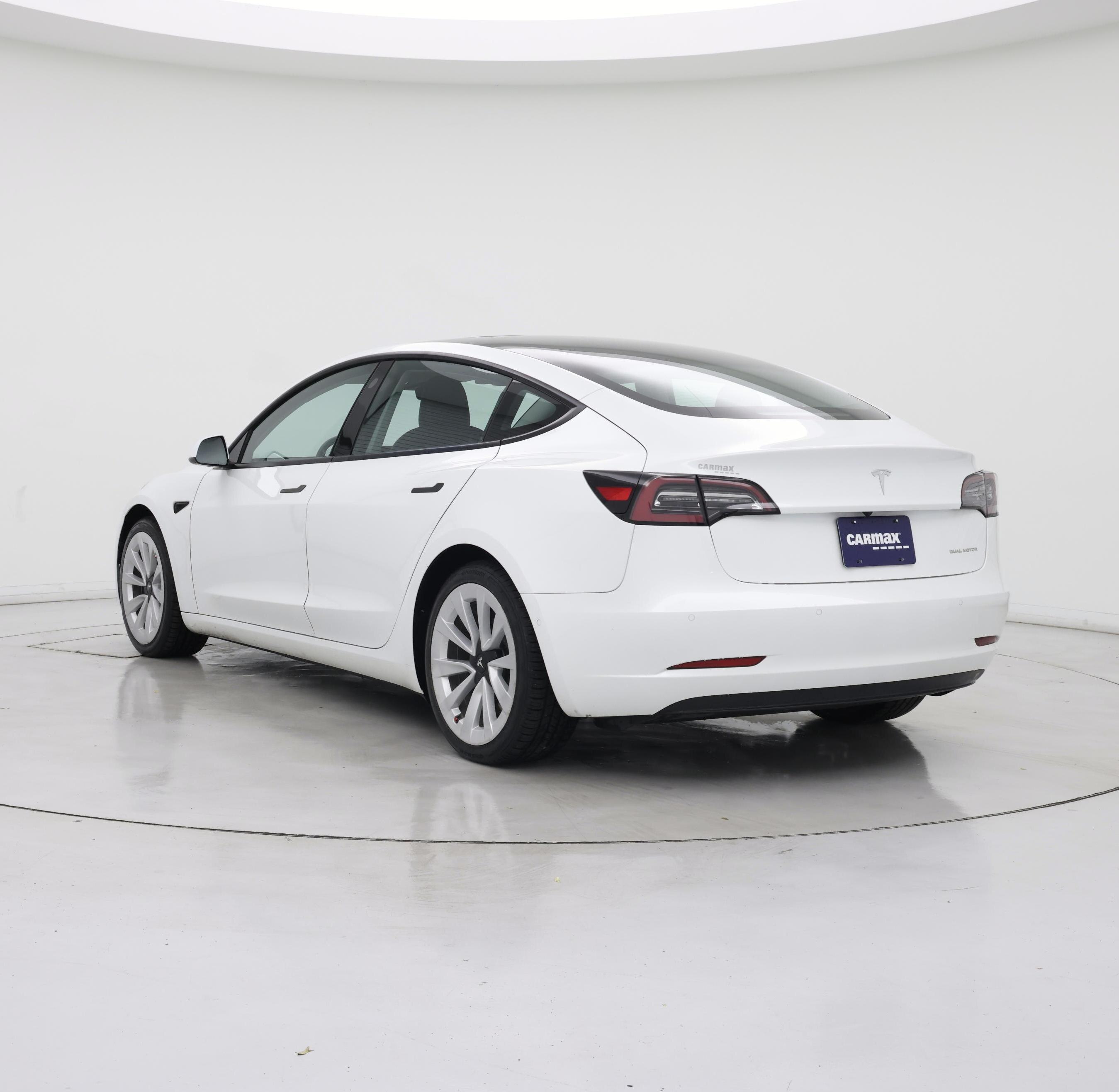 Thumbnail: 2022 Tesla Model 3 - 2