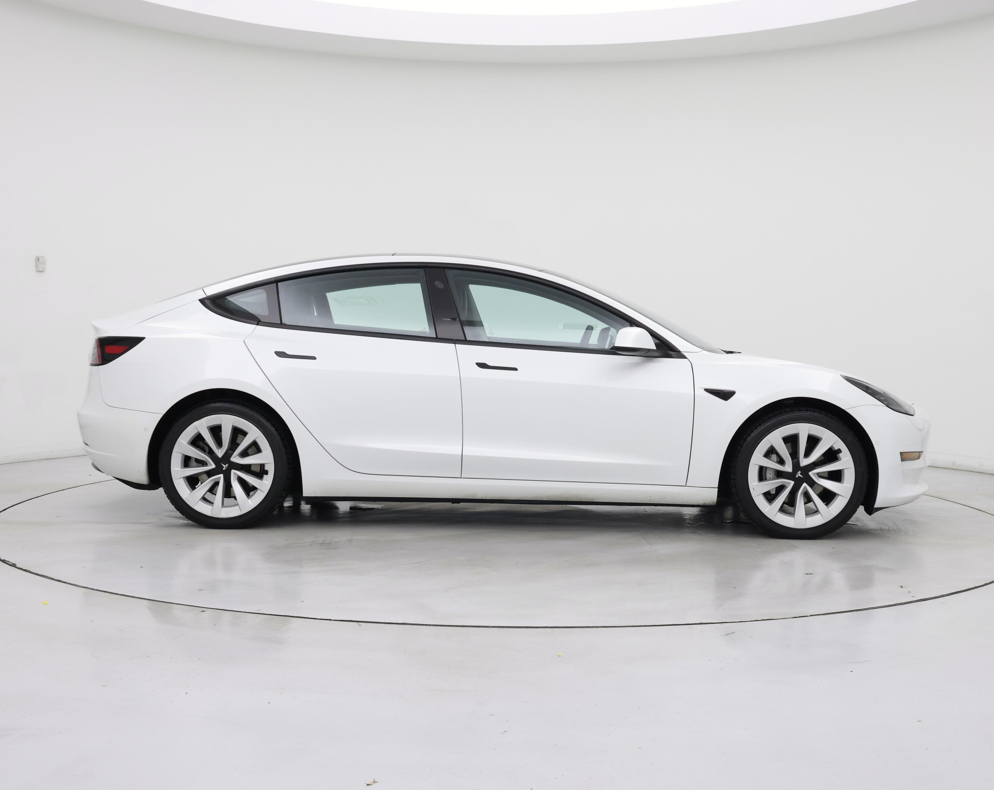 Thumbnail: 2022 Tesla Model 3 - 7