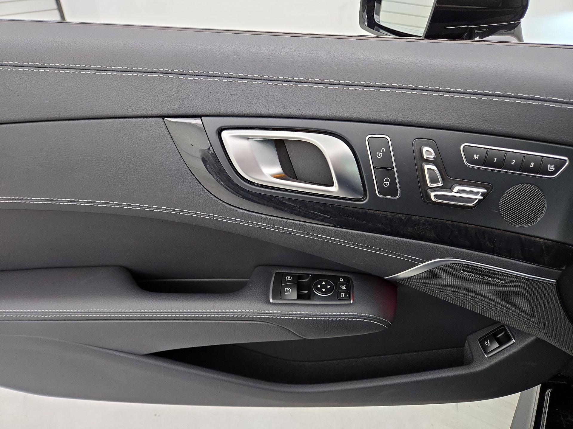 Thumbnail: 2019 Mercedes-Benz SL-Class - 12