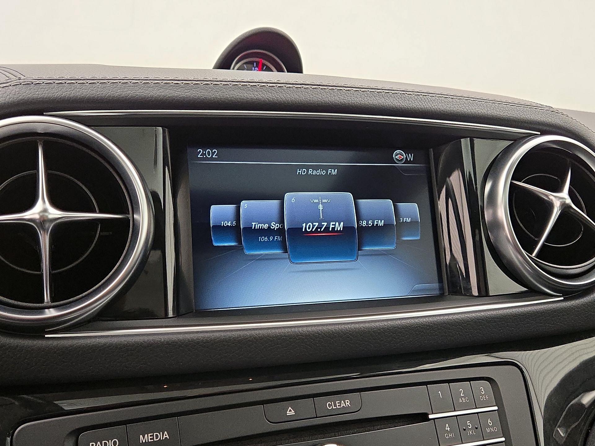 Thumbnail: 2019 Mercedes-Benz SL-Class - 16