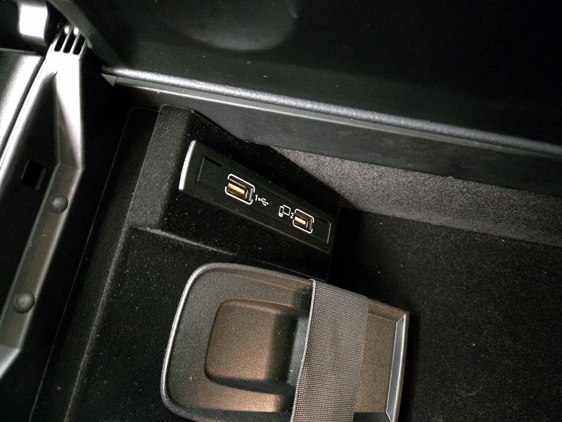 Thumbnail: 2019 Mercedes-Benz SL-Class - 19