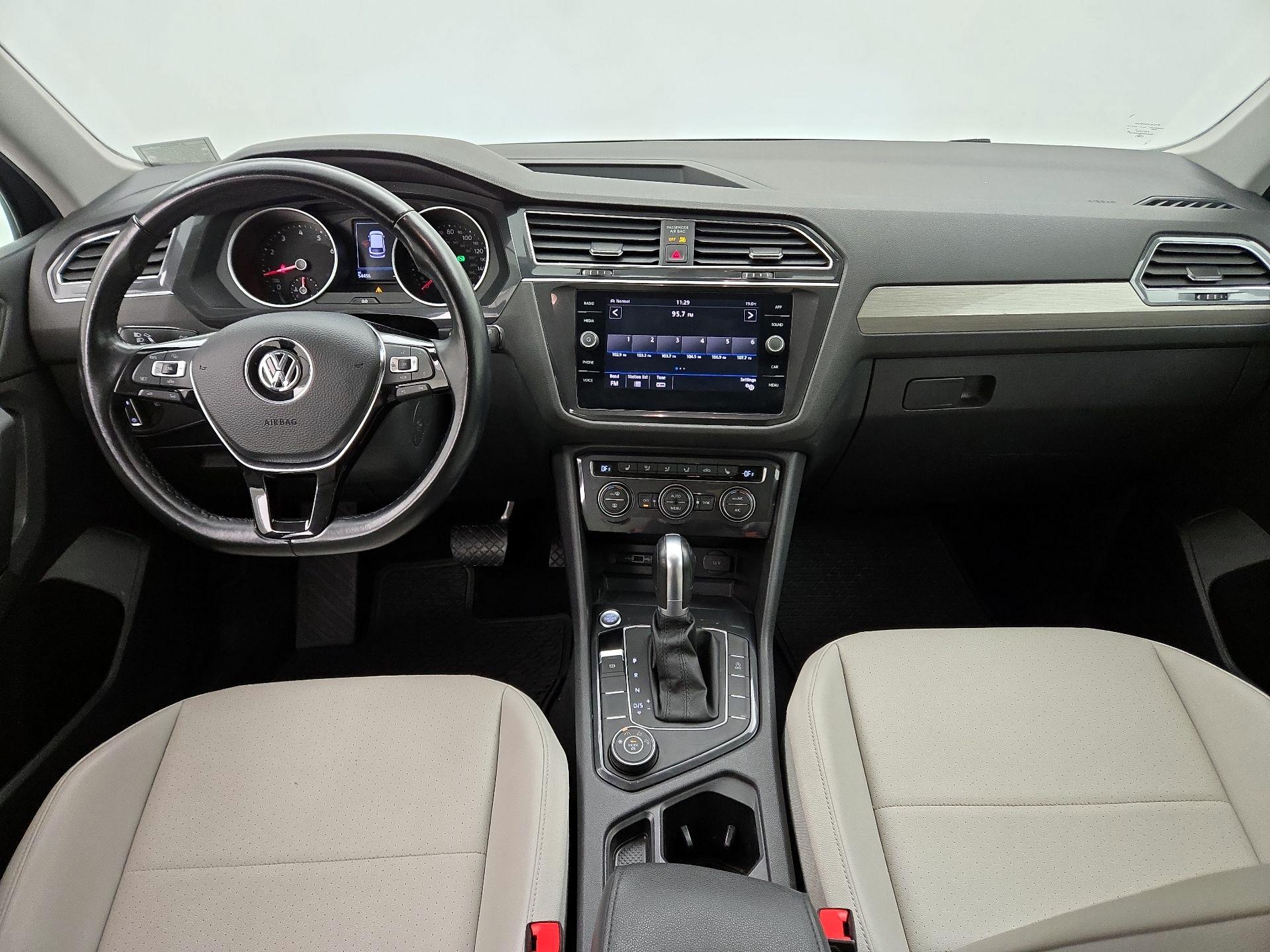 Thumbnail: 2019 Volkswagen Tiguan - 9