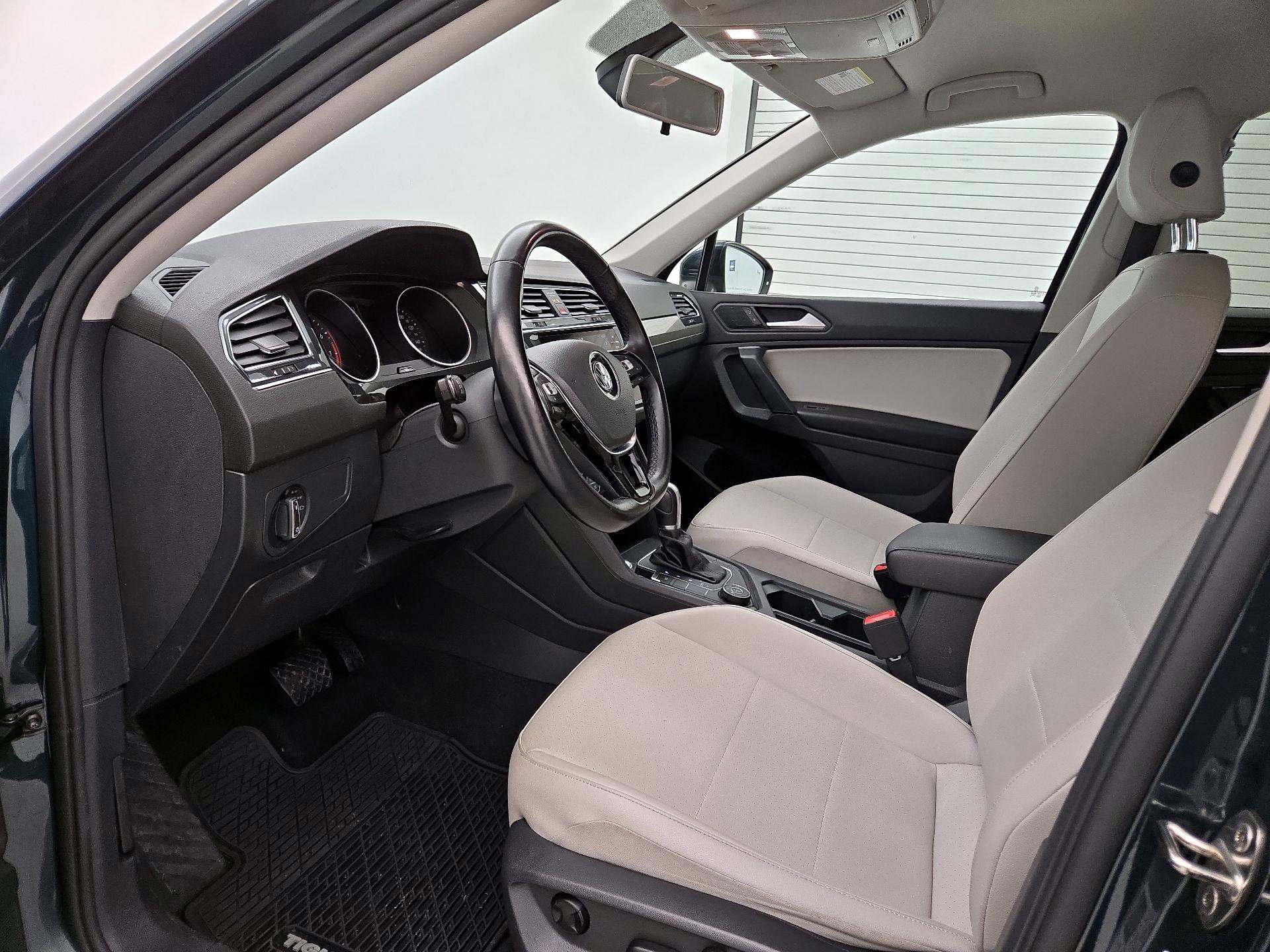 Thumbnail: 2019 Volkswagen Tiguan - 11