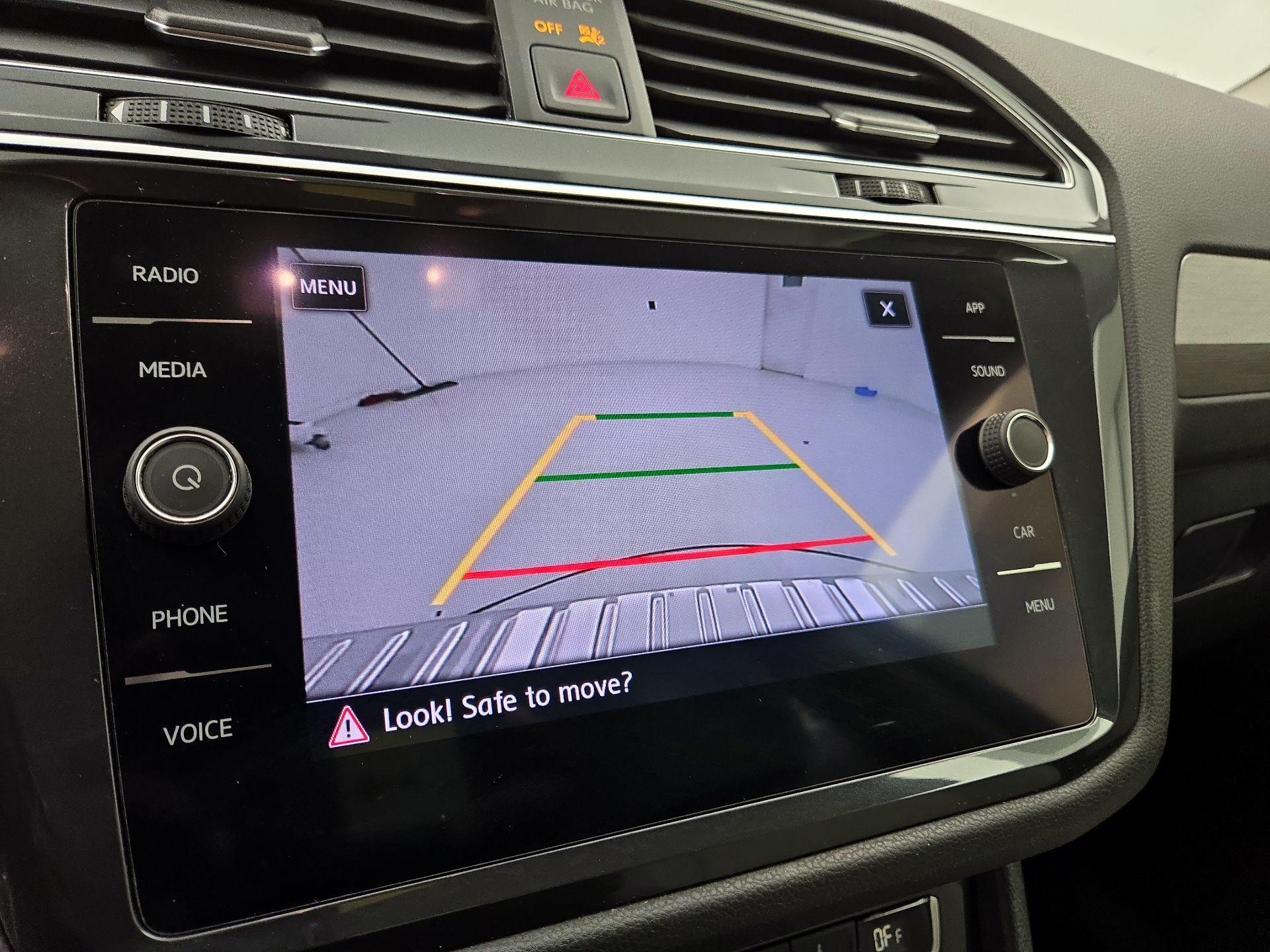 Thumbnail: 2019 Volkswagen Tiguan - 14