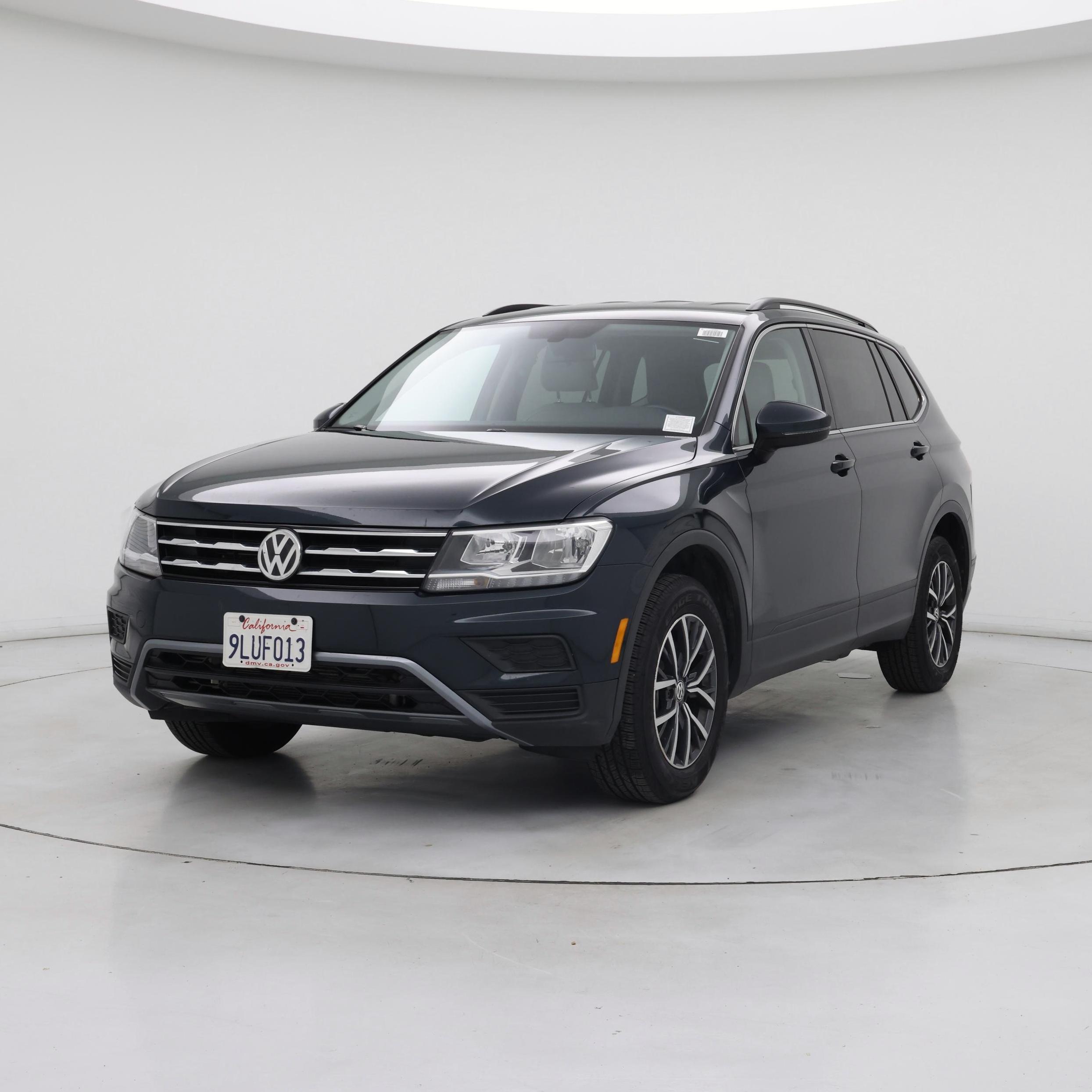 Thumbnail: 2019 Volkswagen Tiguan - 4