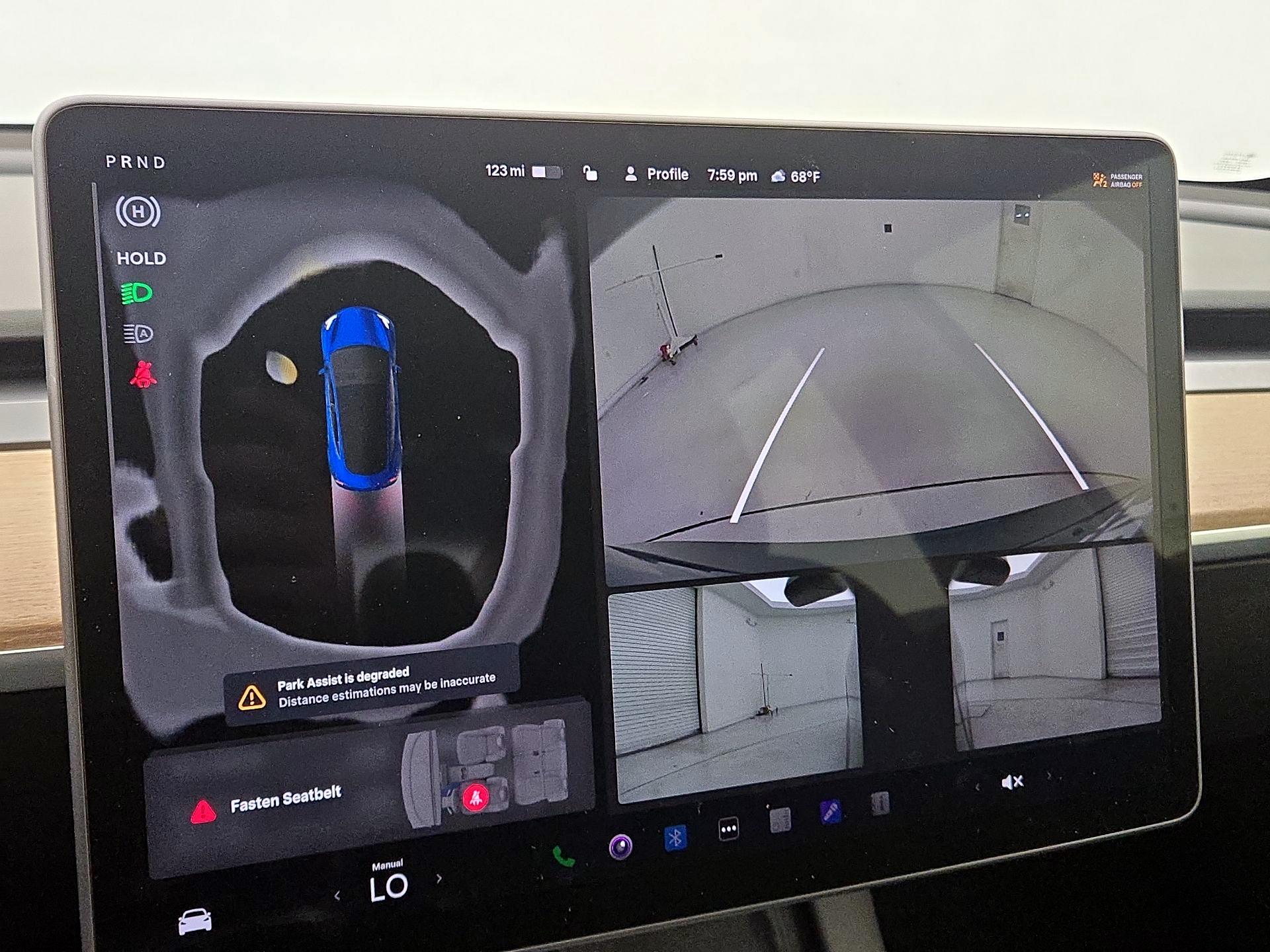 Thumbnail: 2022 Tesla Model 3 - 14