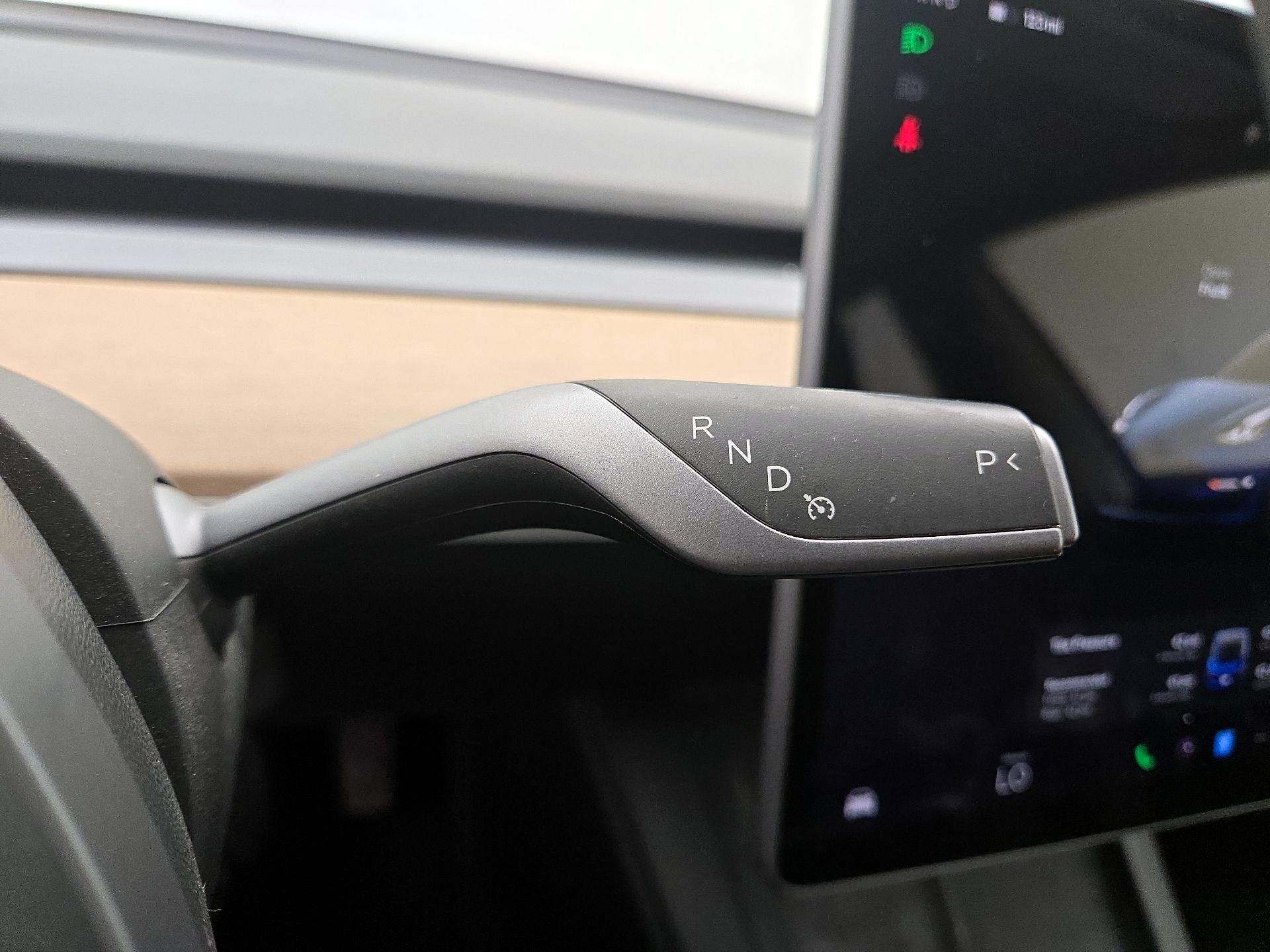 Thumbnail: 2022 Tesla Model 3 - 17