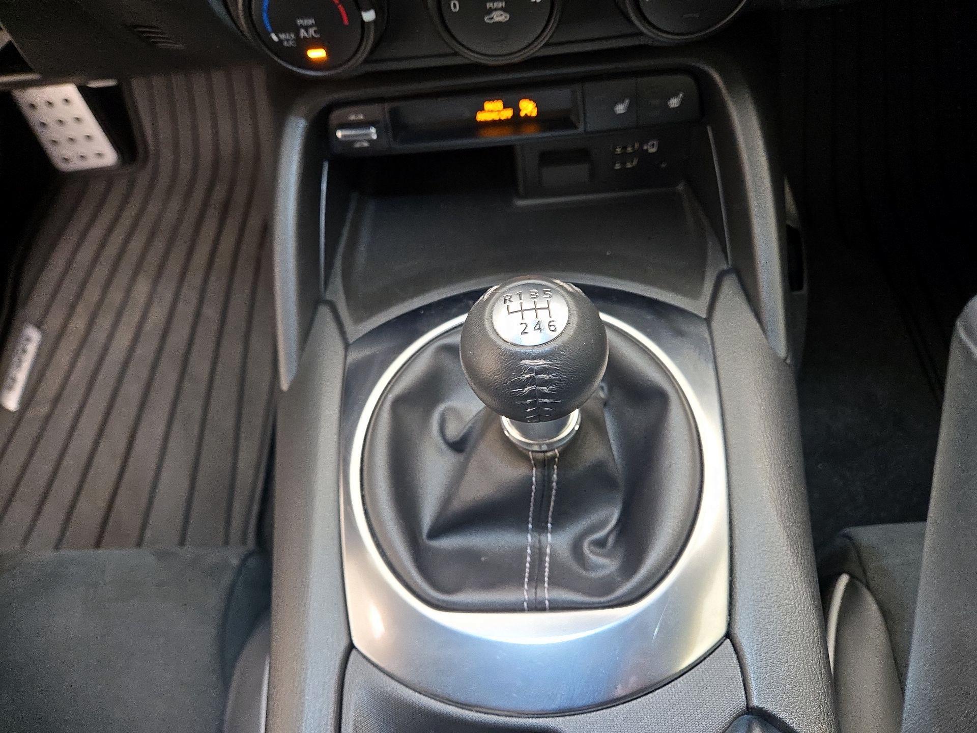 Thumbnail: 2023 Mazda MX-5 Miata - 17