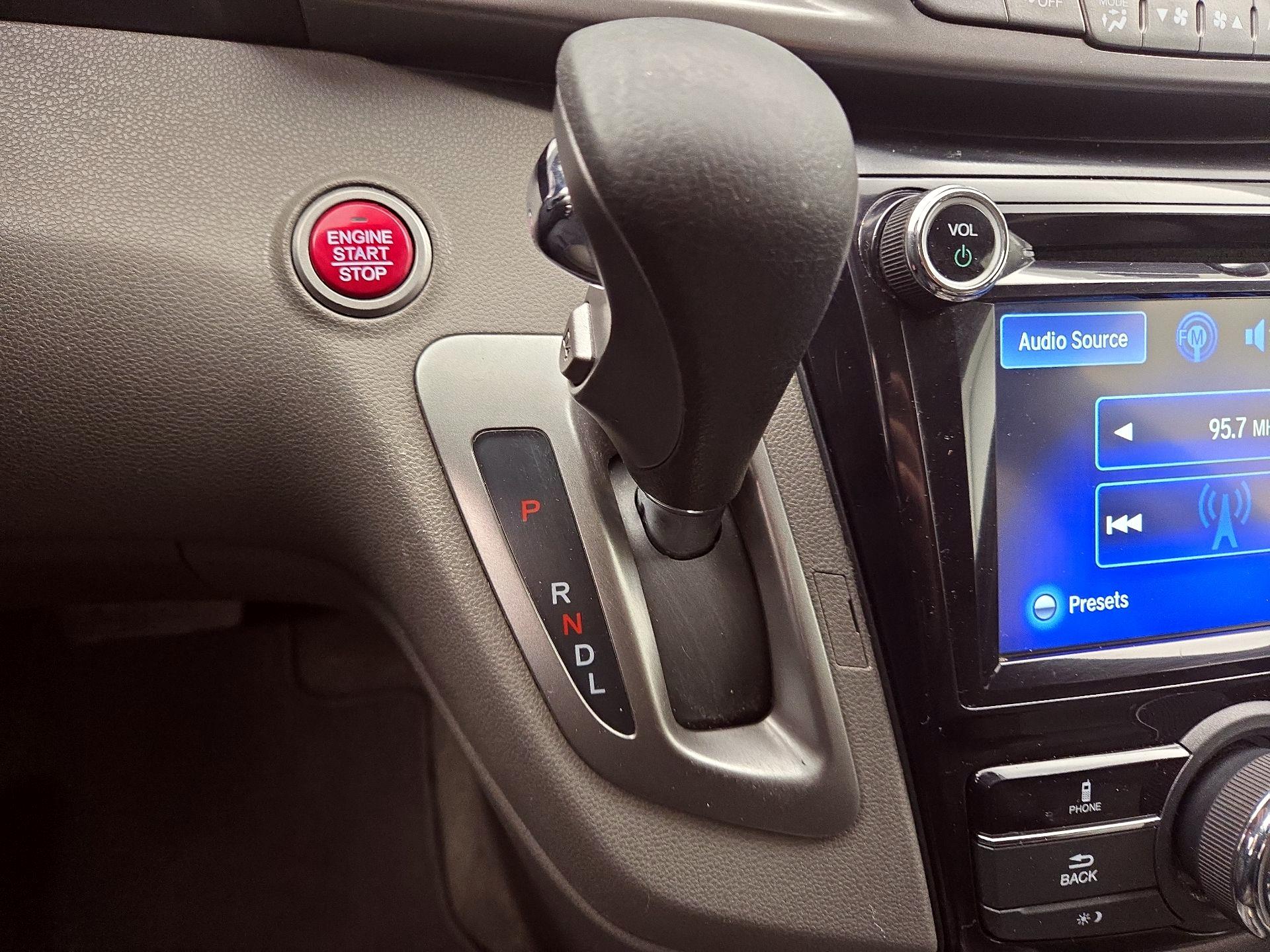 Thumbnail: 2015 Honda Odyssey - 17