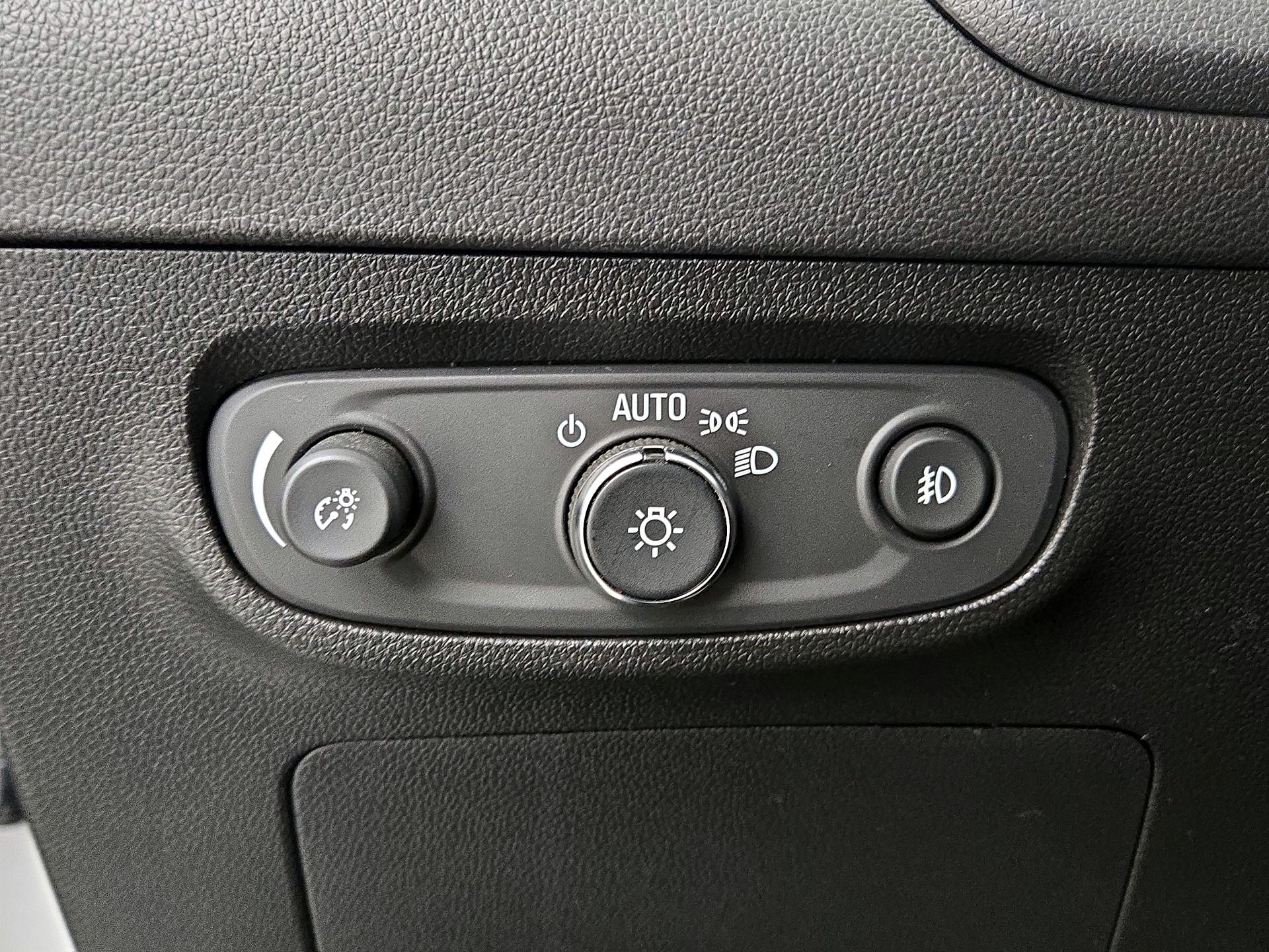 Thumbnail: 2021 Buick Encore GX - 13