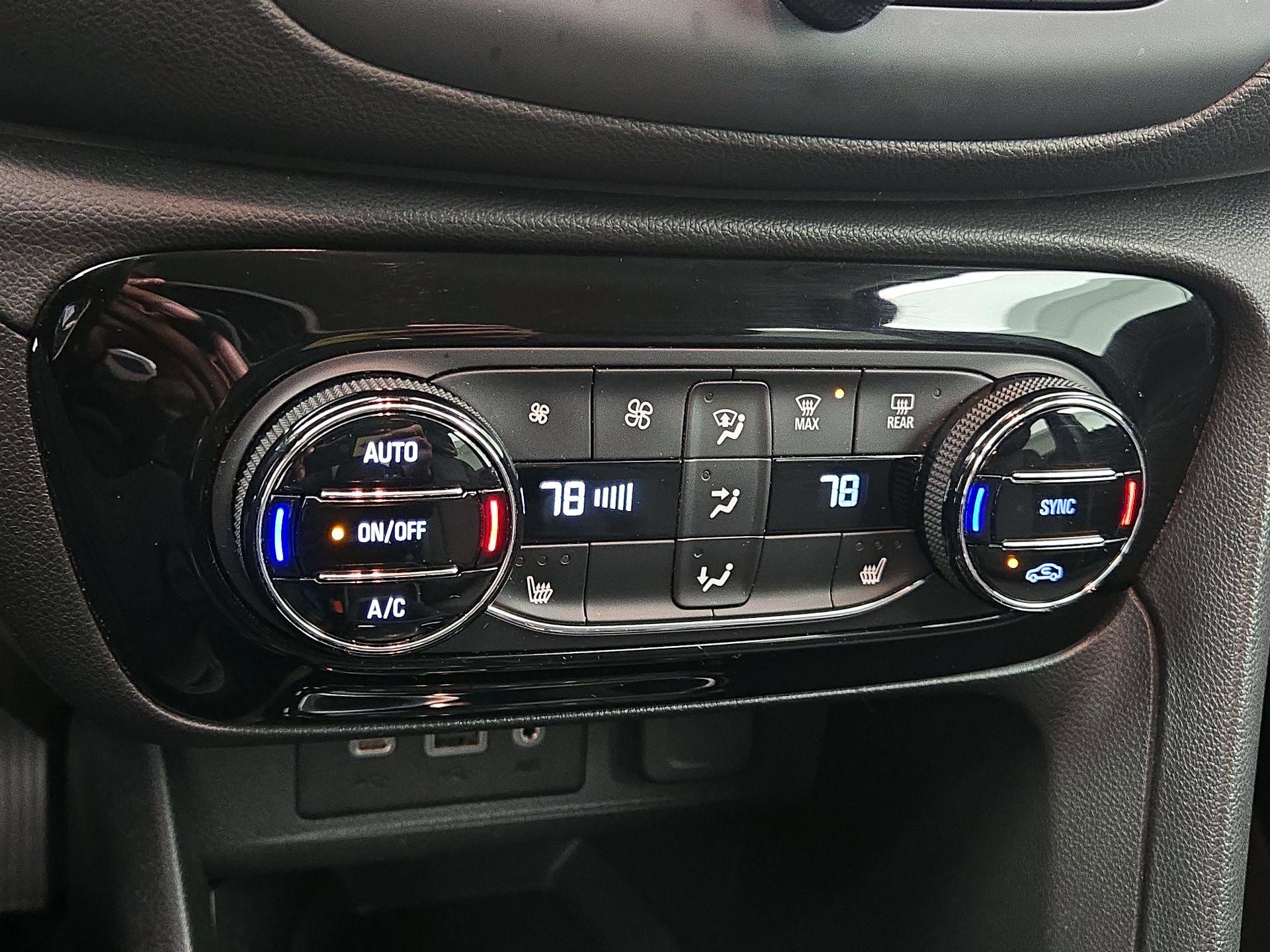 Thumbnail: 2021 Buick Encore GX - 16