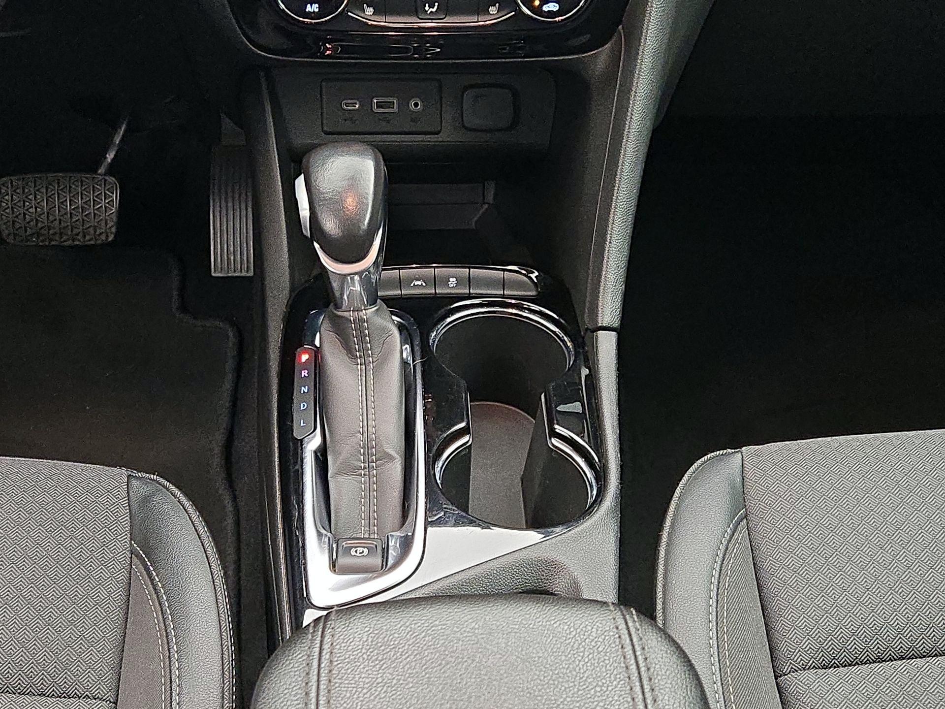 Thumbnail: 2021 Buick Encore GX - 17