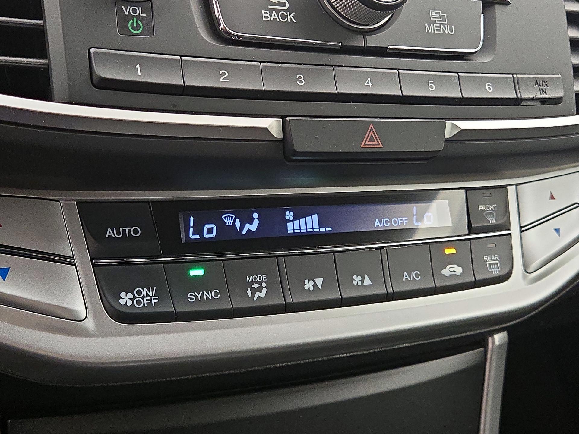 Thumbnail: 2015 Honda Accord - 16