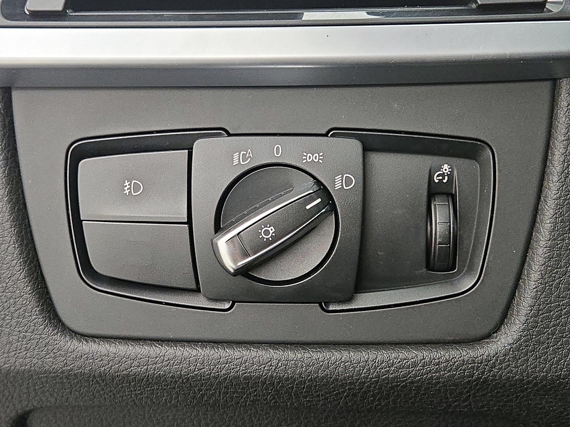 Thumbnail: 2015 BMW 3 Series - 13