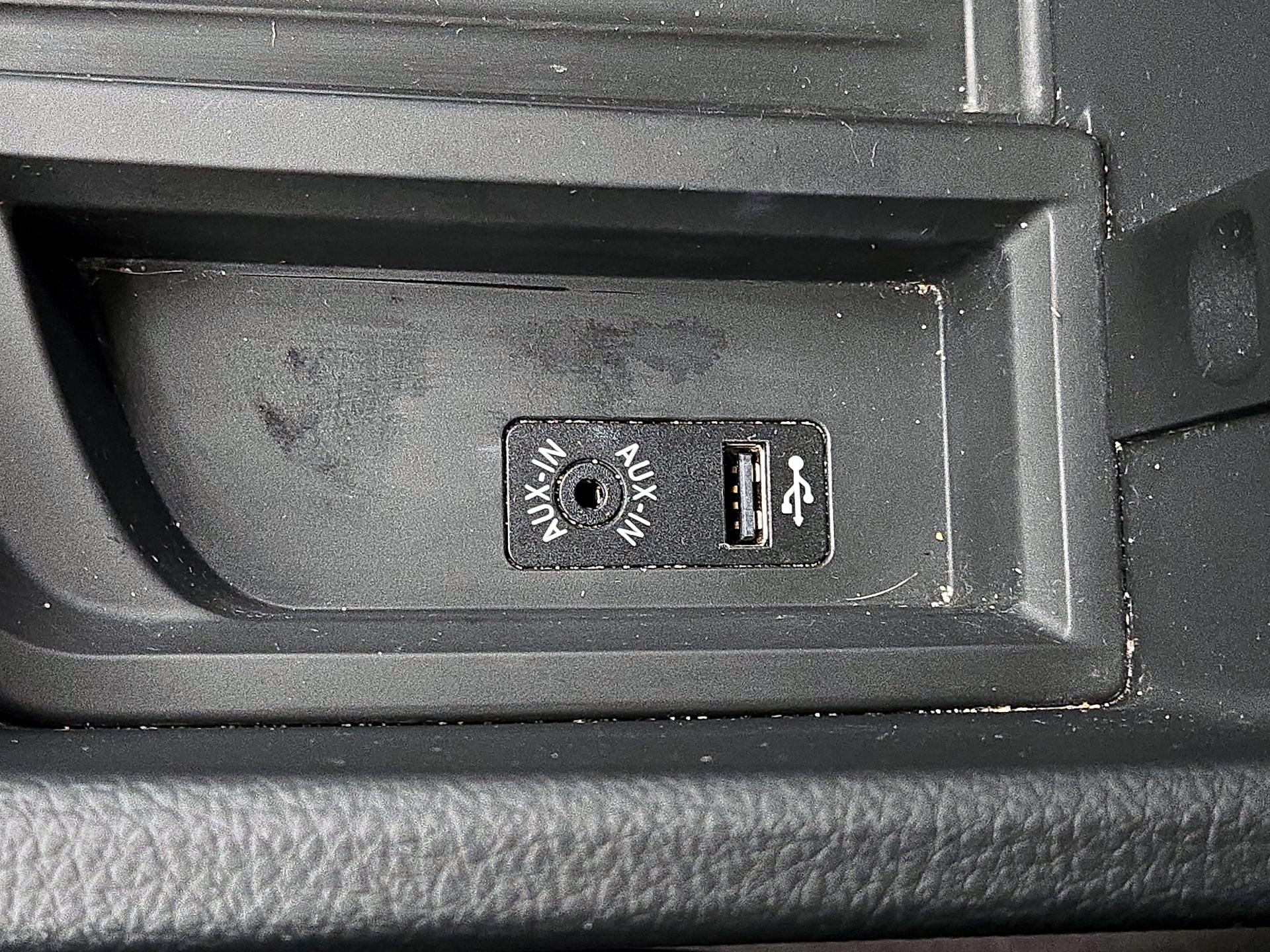 Thumbnail: 2015 BMW 3 Series - 19