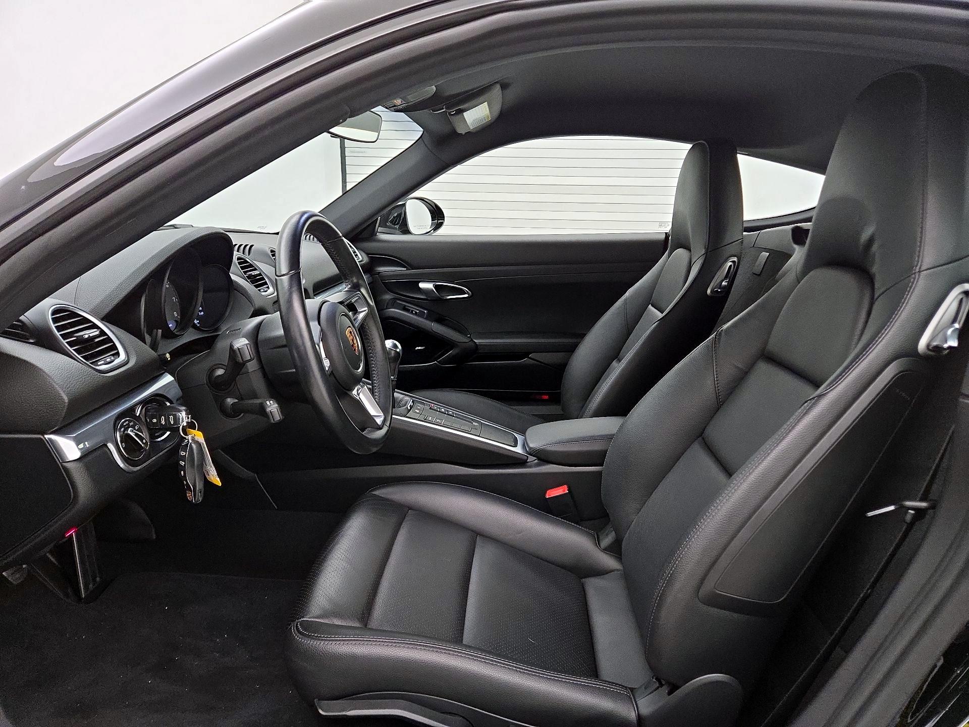 Thumbnail: 2019 Porsche 718 Cayman - 11