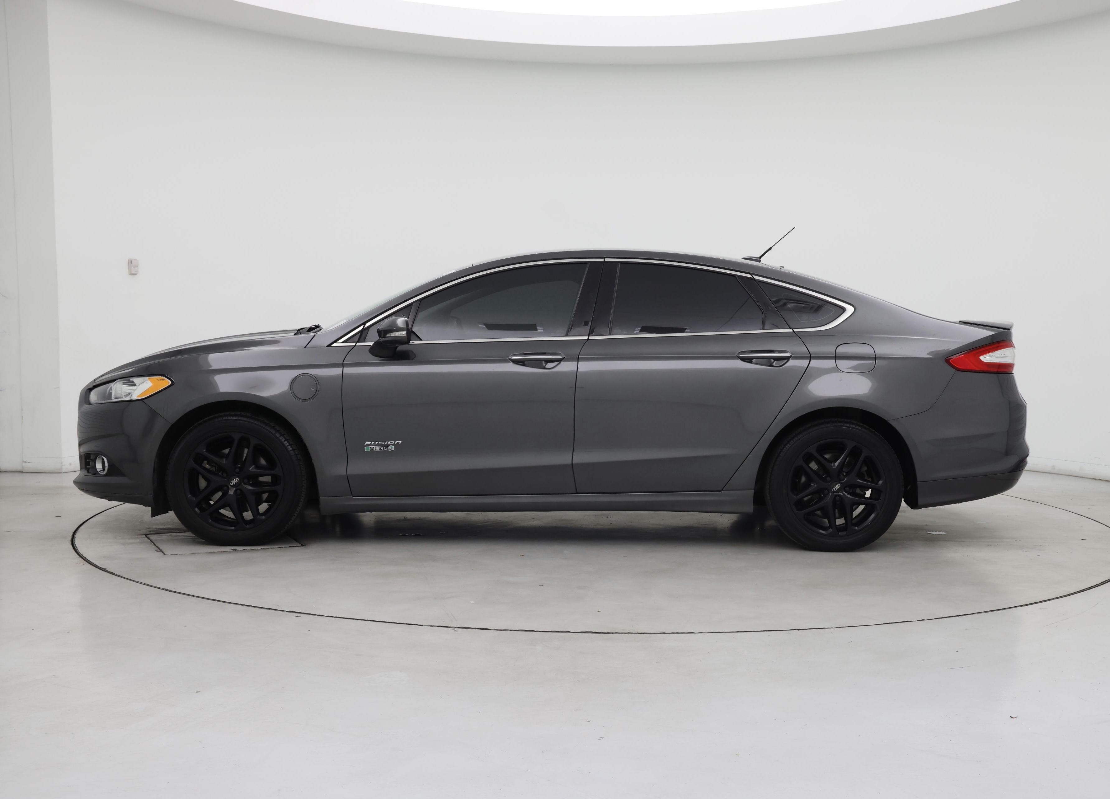 Thumbnail: 2016 Ford Fusion - 3