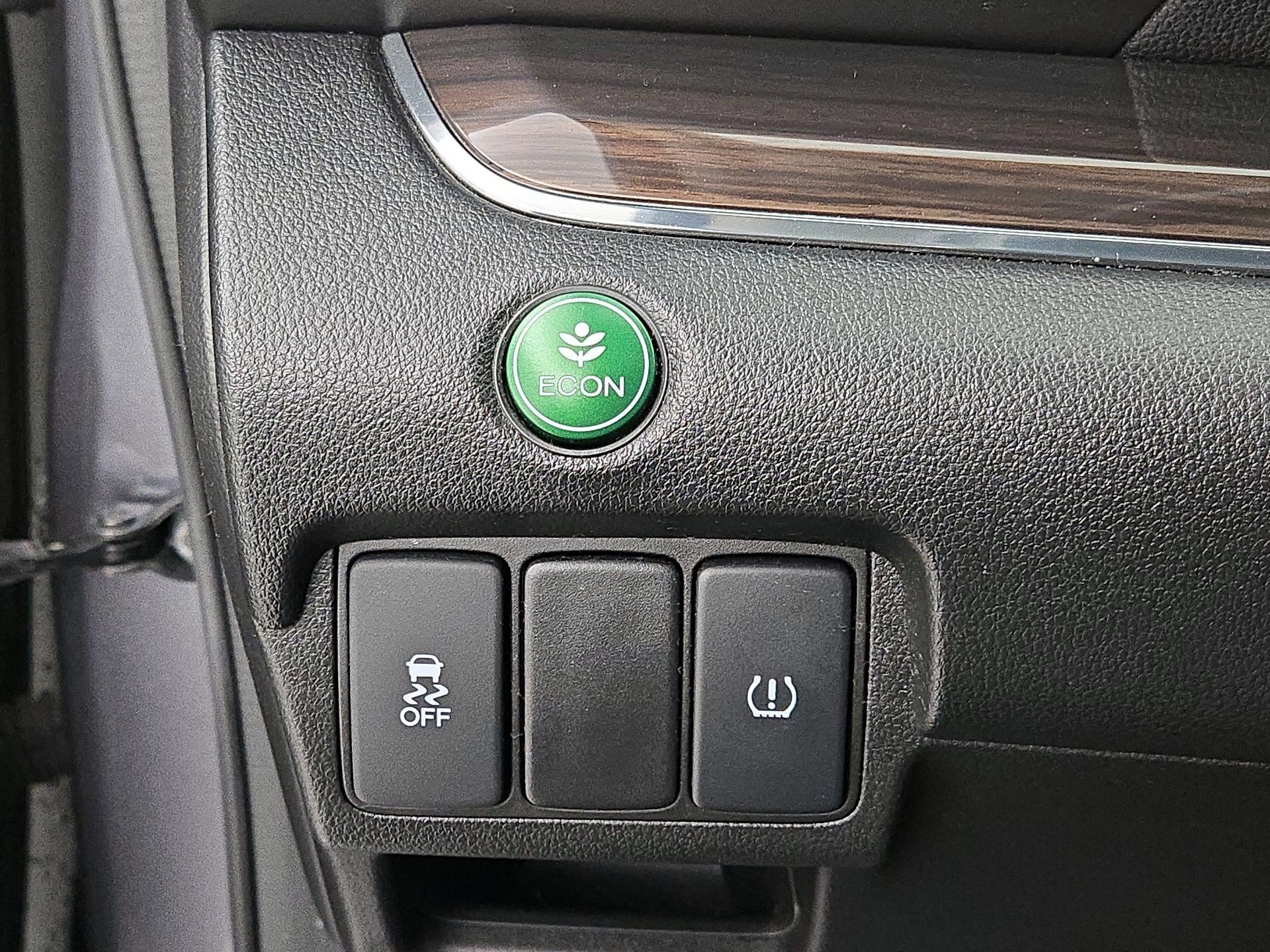 Thumbnail: 2015 Honda CR-V - 13