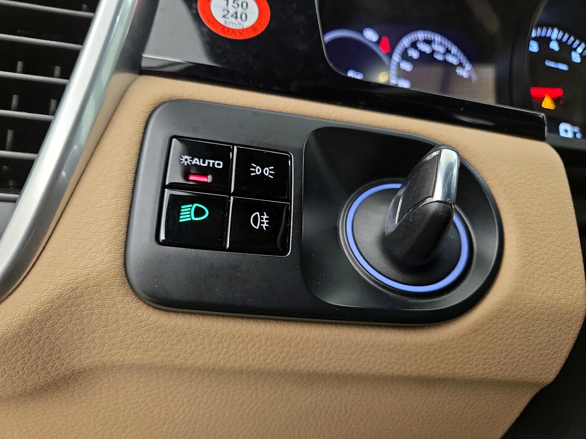 Thumbnail: 2019 Porsche Cayenne - 13