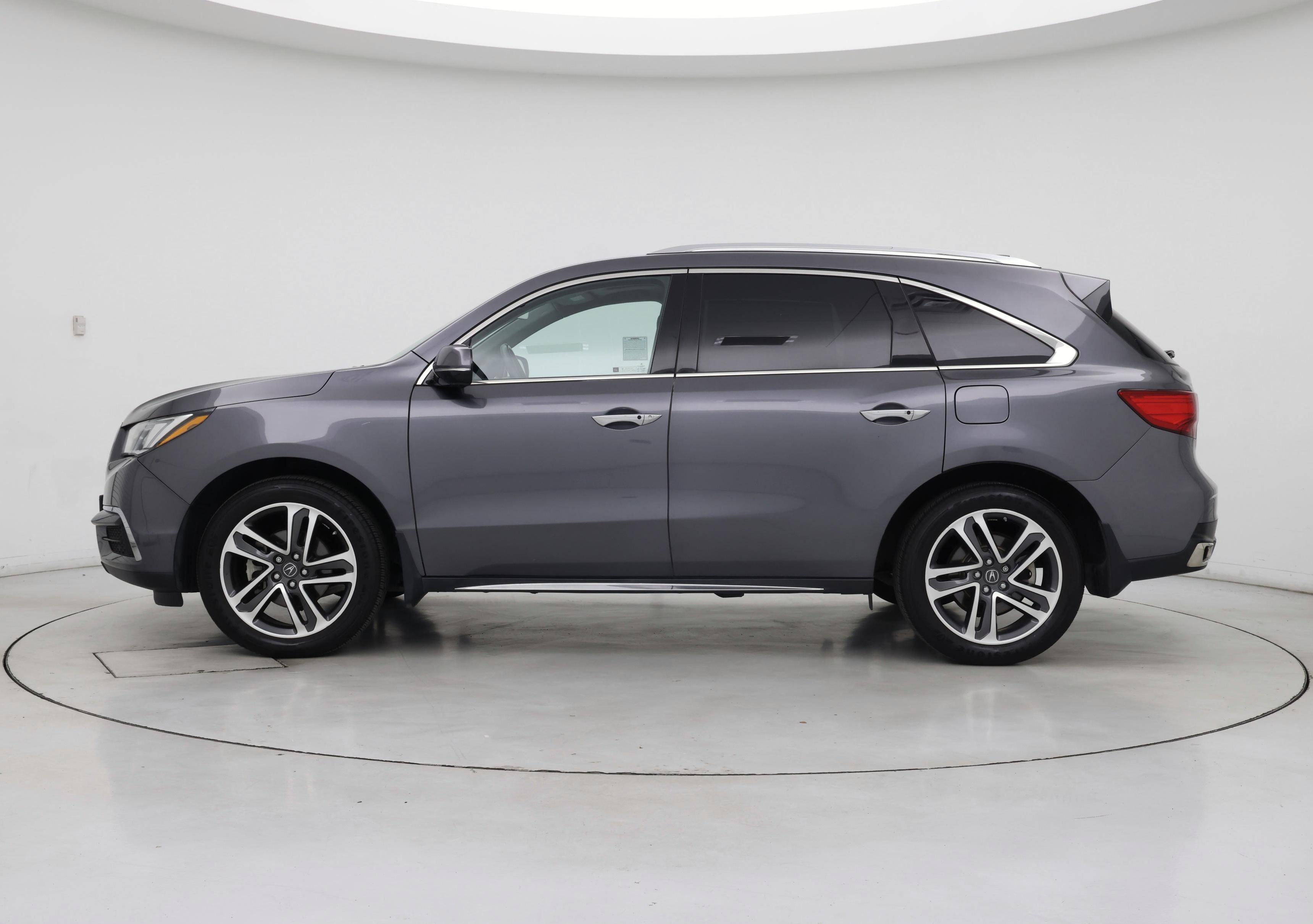 Thumbnail: 2017 Acura MDX - 3