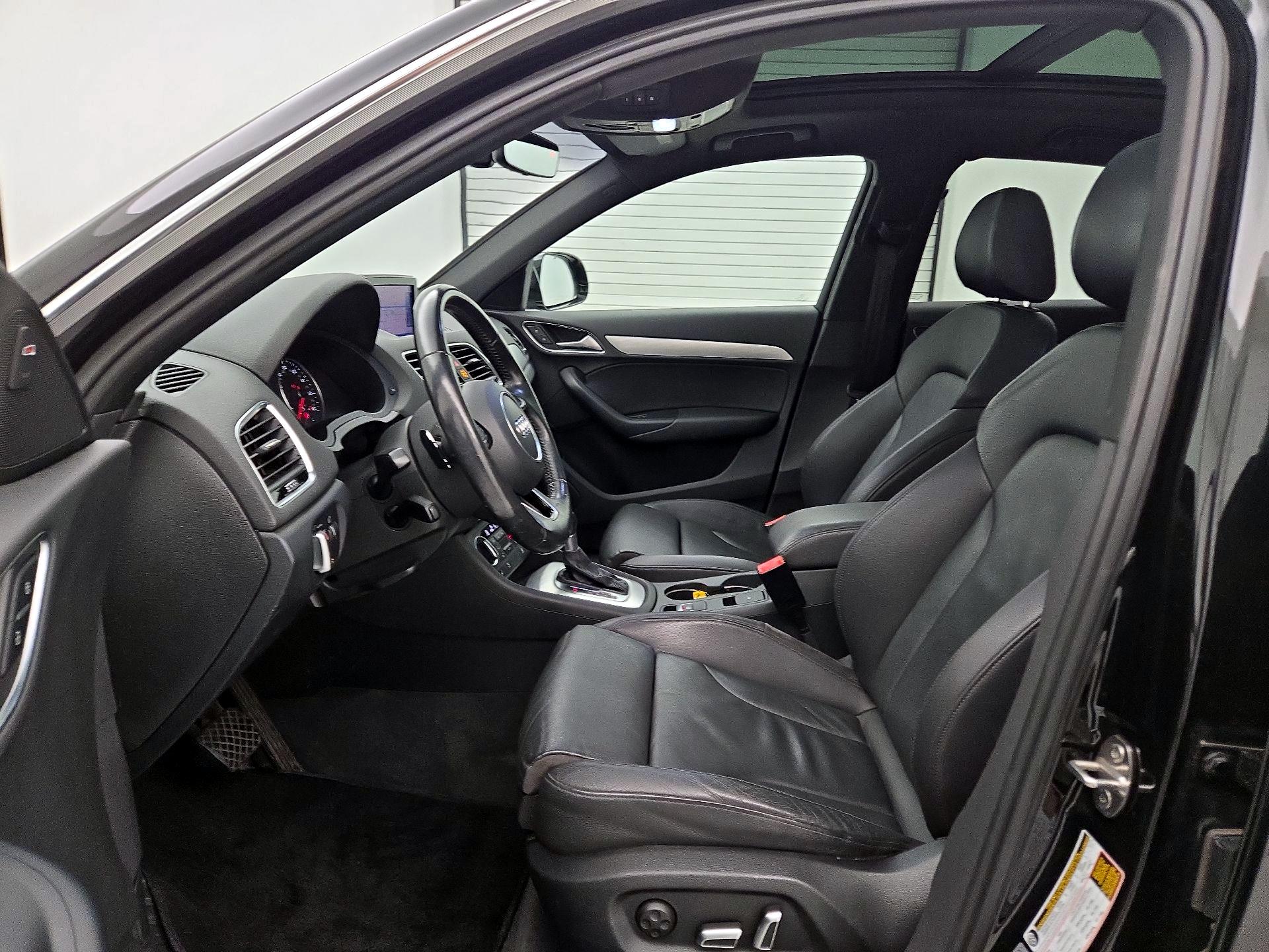 Thumbnail: 2016 Audi Q3 - 11