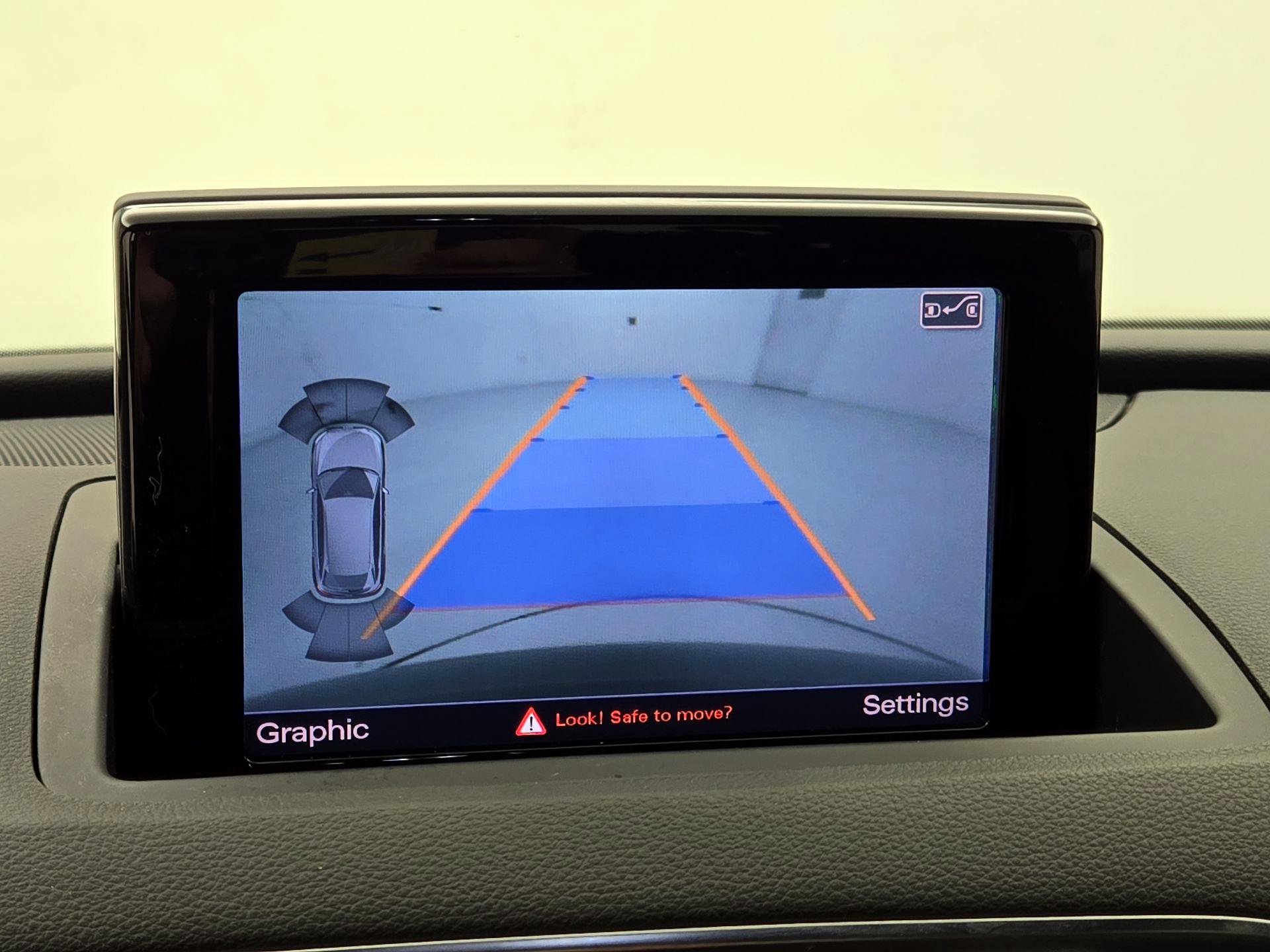 Thumbnail: 2016 Audi Q3 - 15