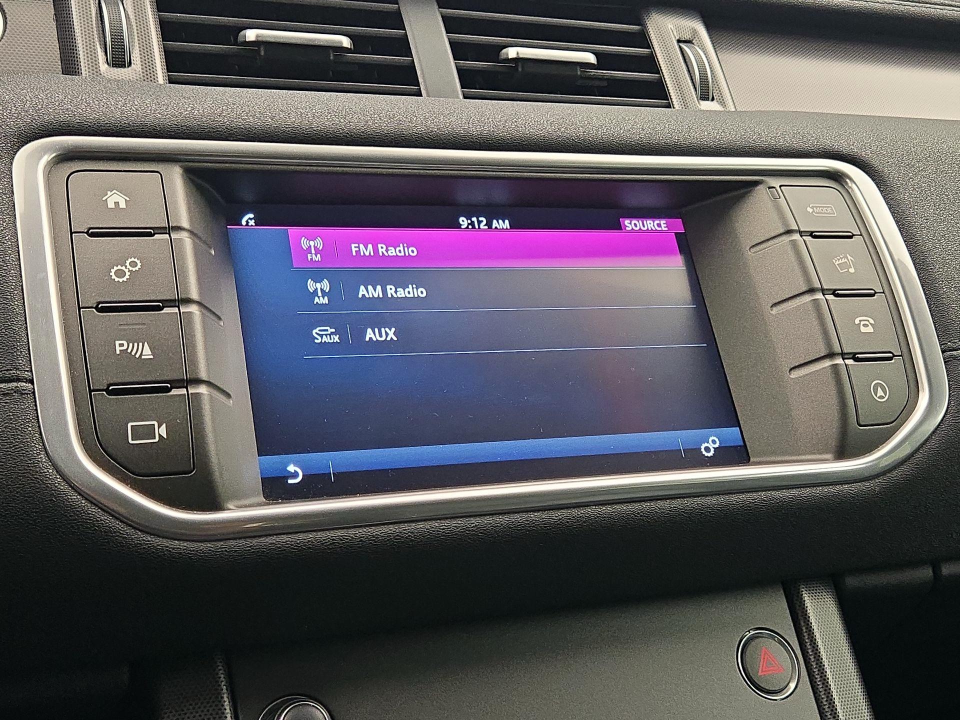 Thumbnail: 2019 Land Rover Range Rover Evoque - 15