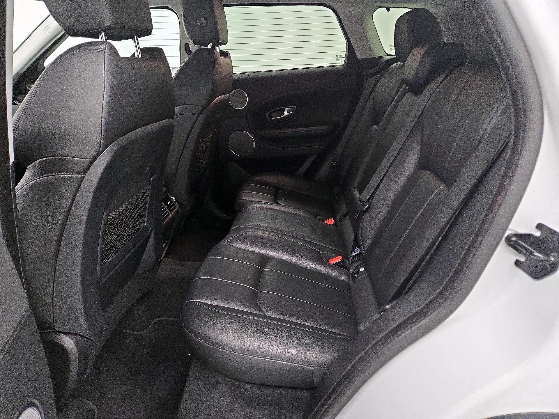 Thumbnail: 2019 Land Rover Range Rover Evoque - 18