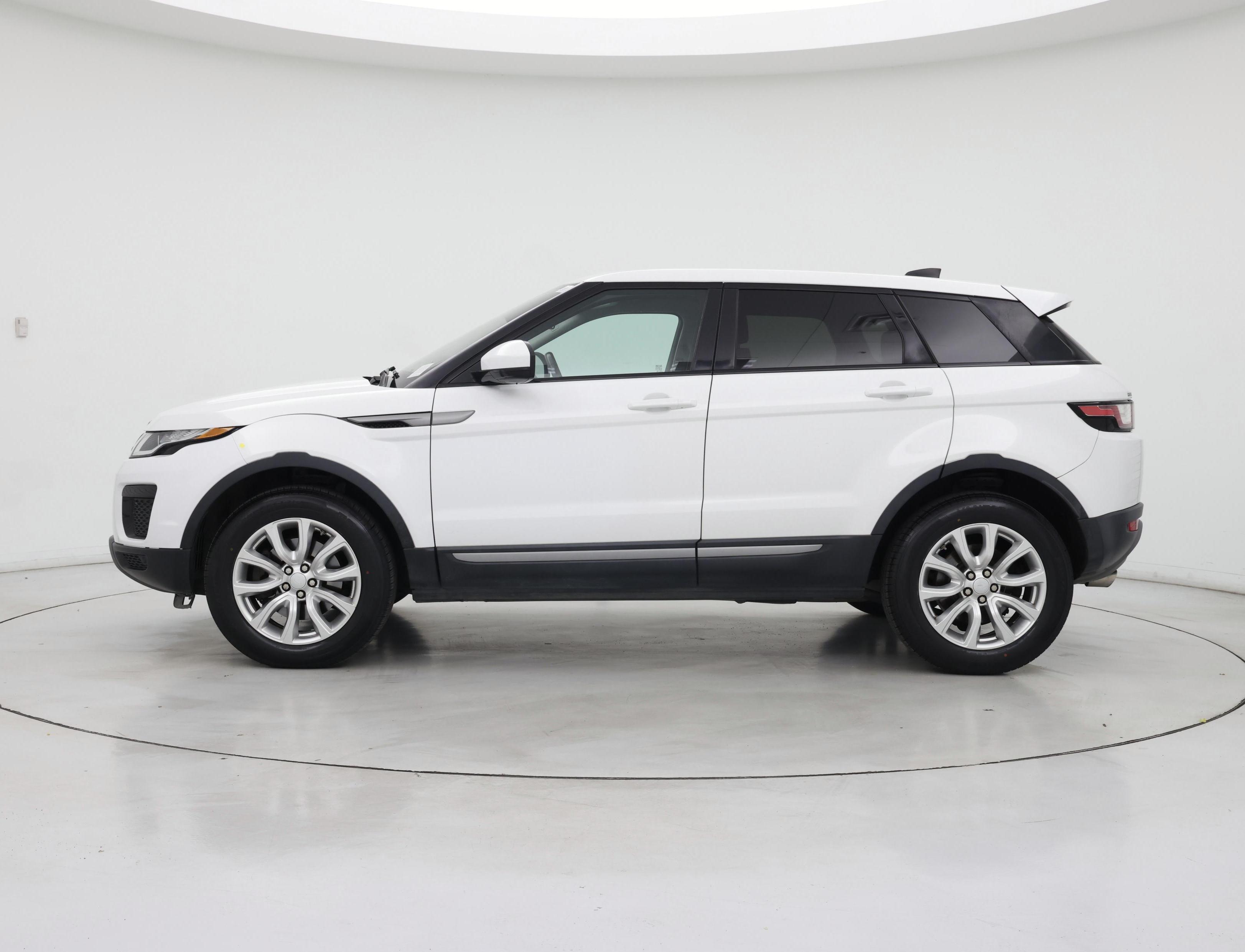 Thumbnail: 2019 Land Rover Range Rover Evoque - 3