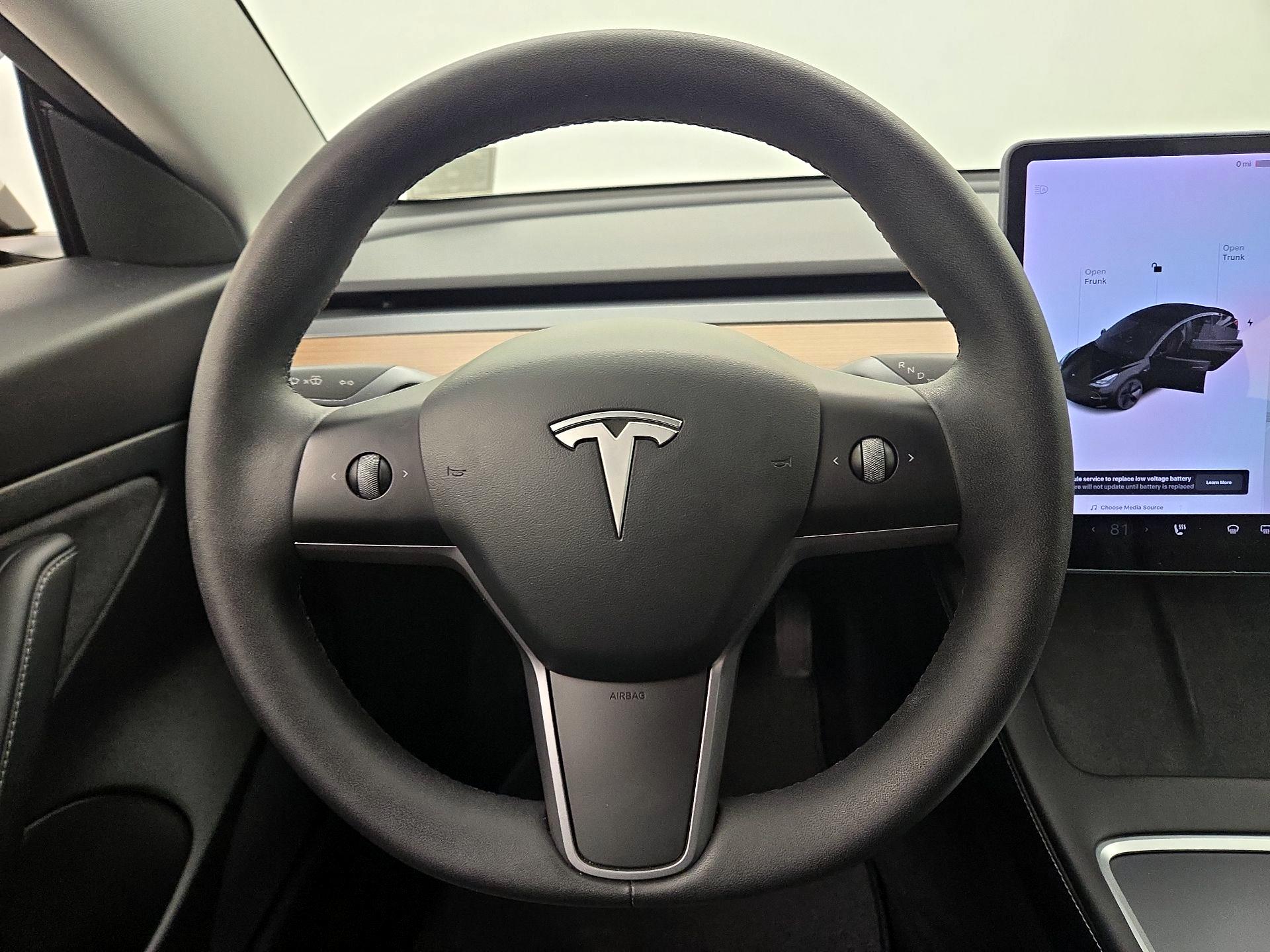 Thumbnail: 2021 Tesla Model 3 - 10