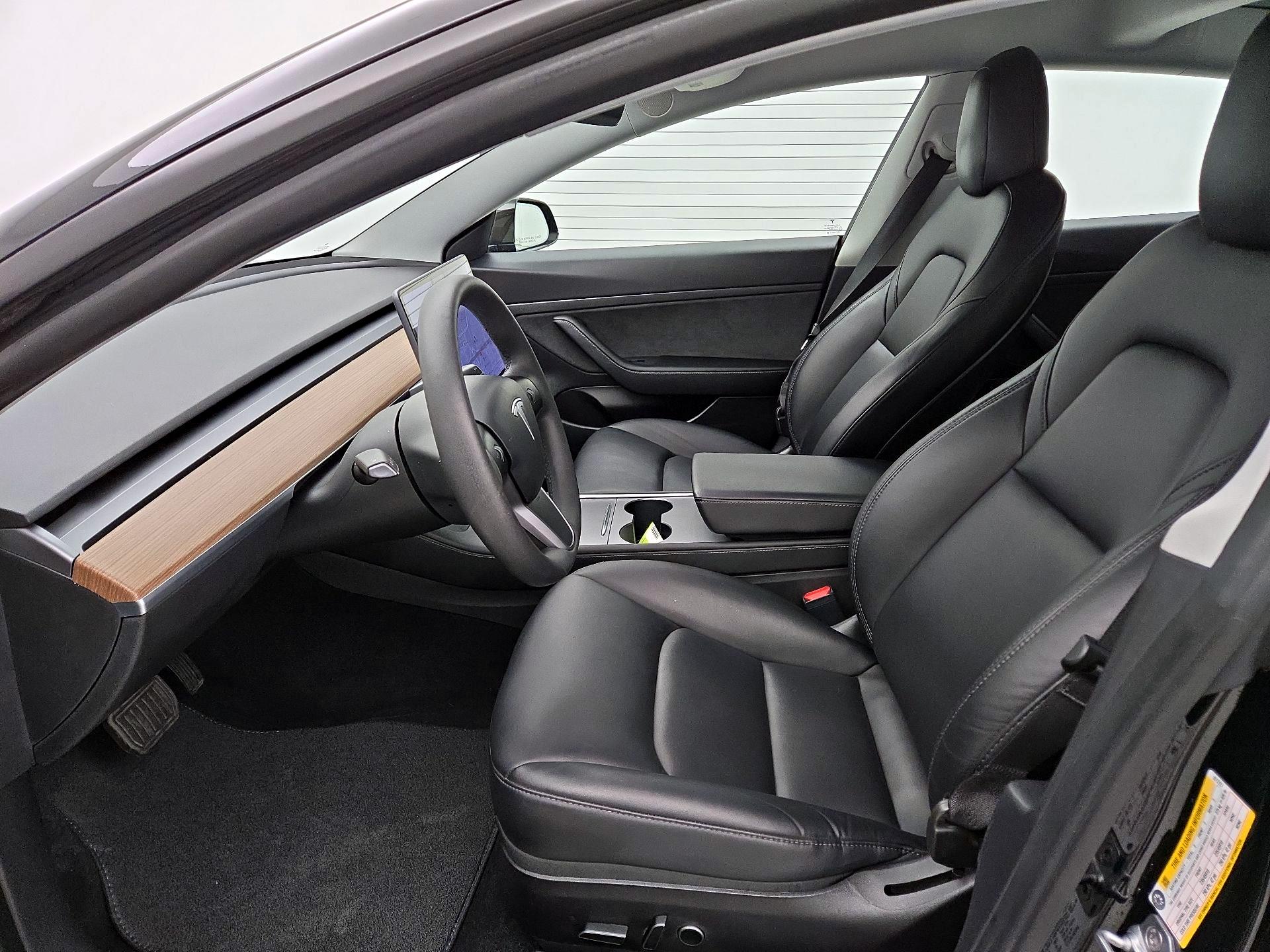 Thumbnail: 2021 Tesla Model 3 - 11