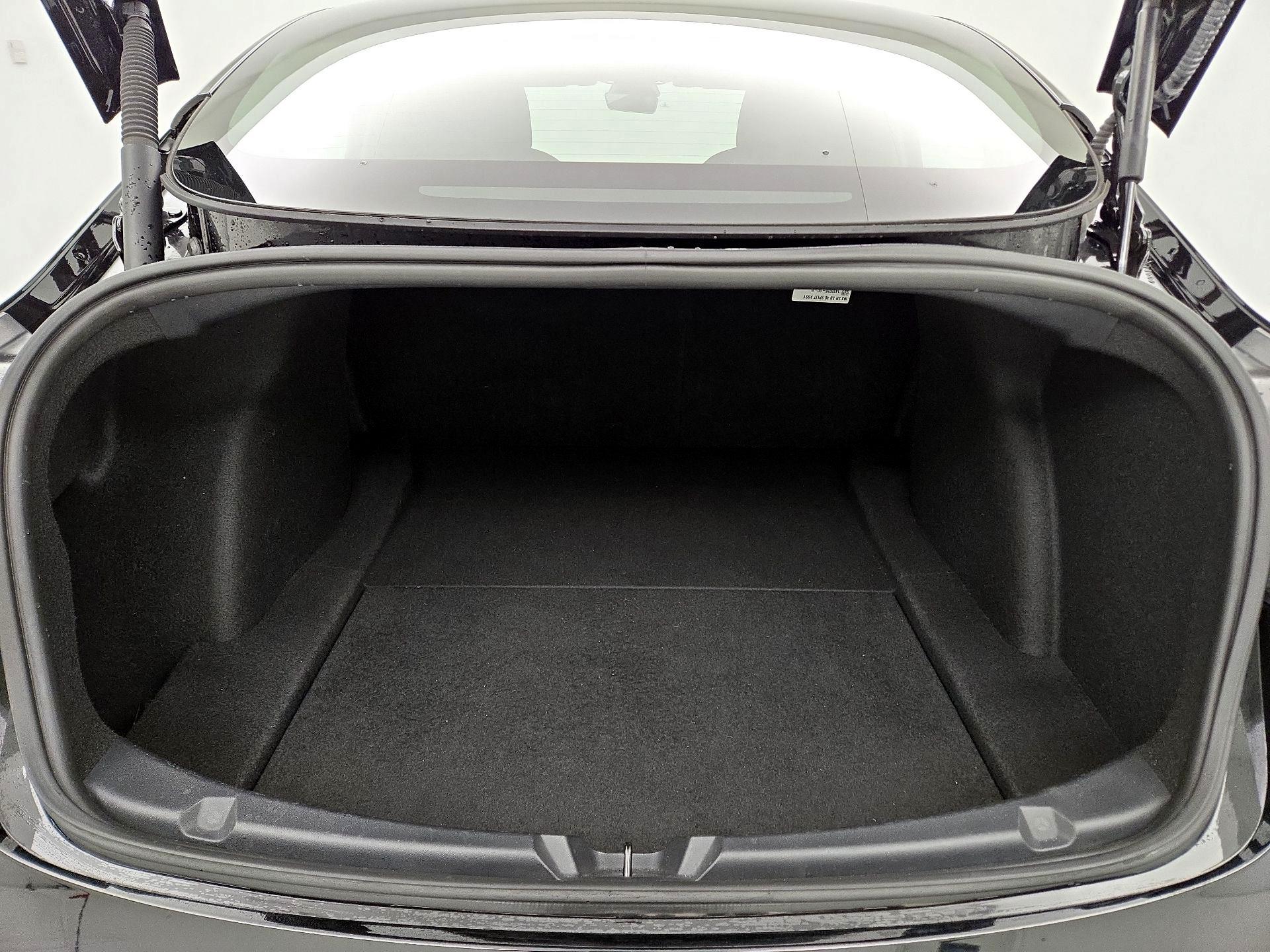 Thumbnail: 2021 Tesla Model 3 - 19