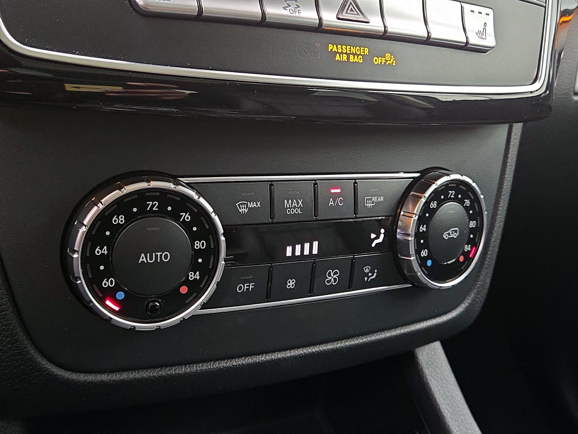 Thumbnail: 2016 Mercedes-Benz GLE - 16