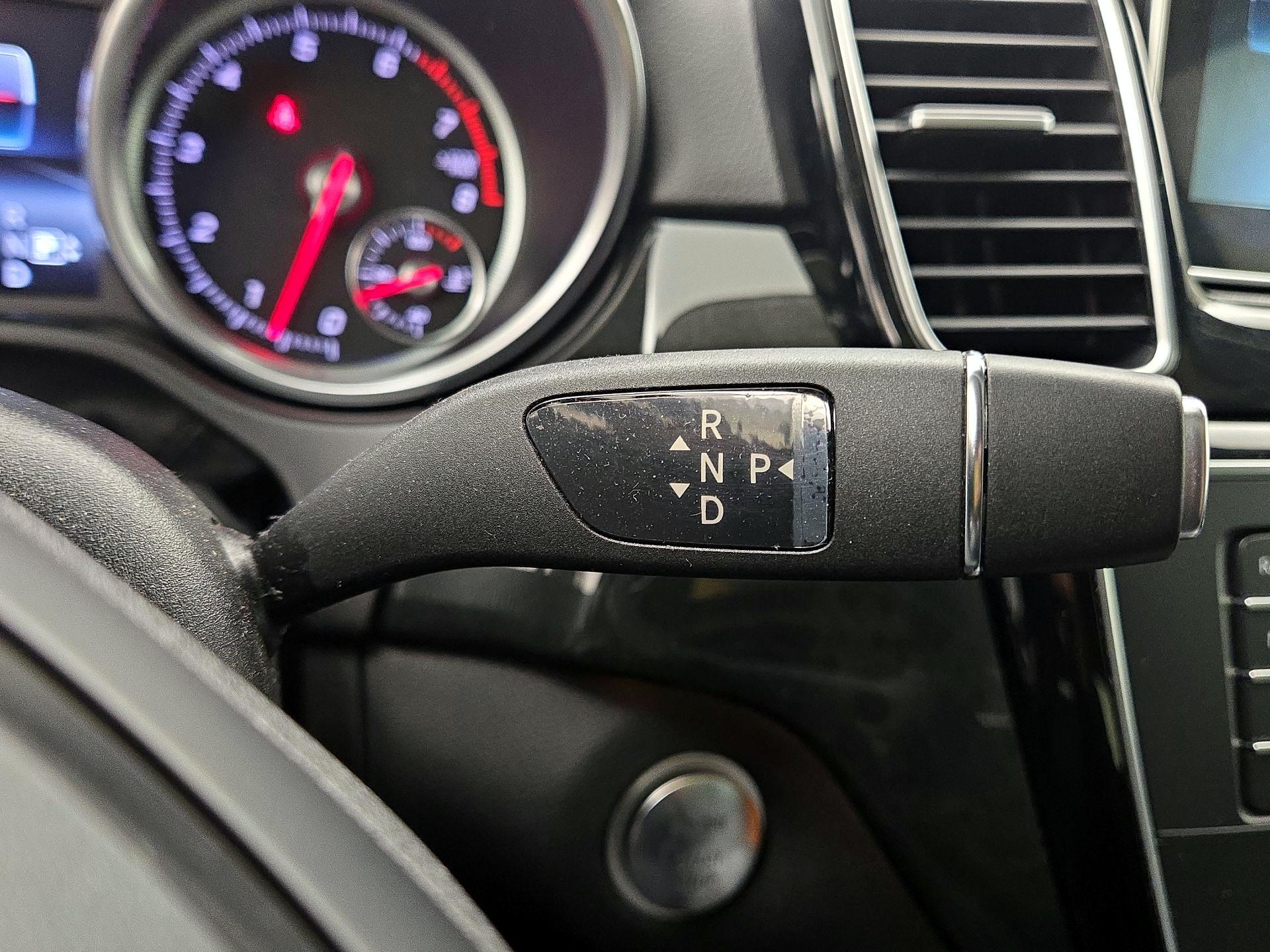 Thumbnail: 2016 Mercedes-Benz GLE - 17