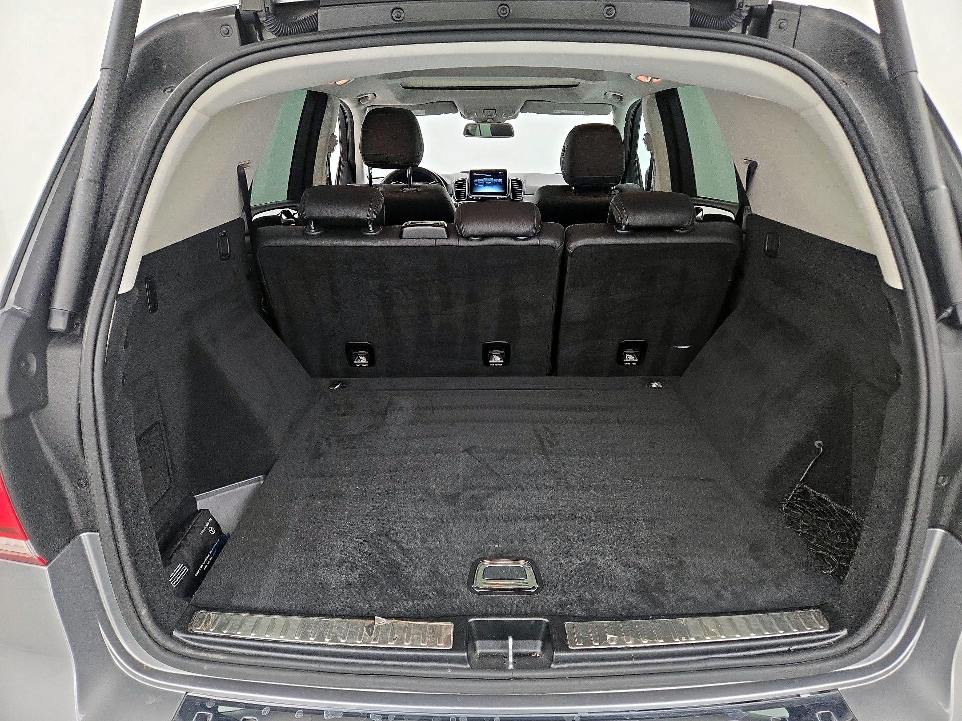 Thumbnail: 2016 Mercedes-Benz GLE - 20