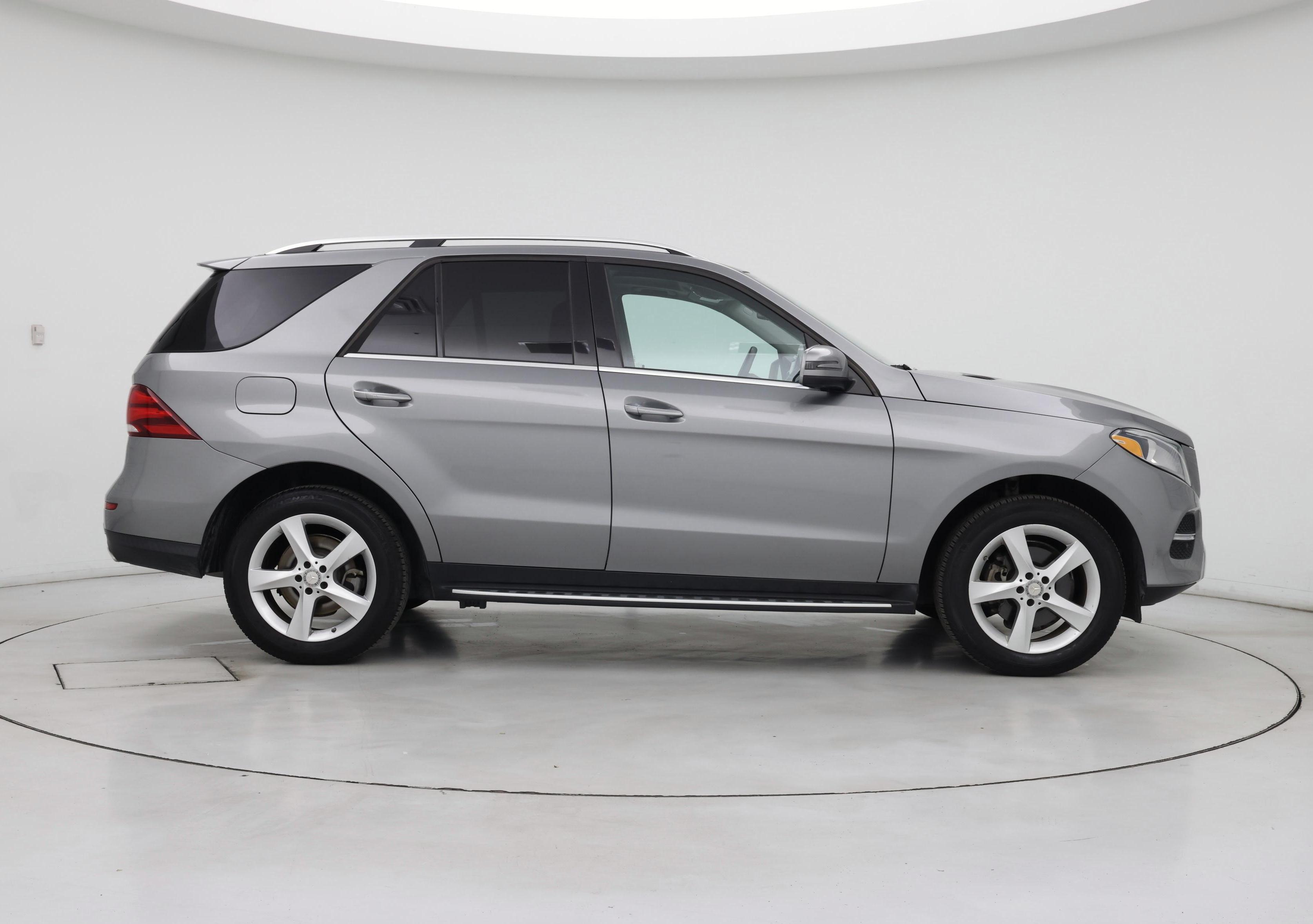 Thumbnail: 2016 Mercedes-Benz GLE - 7