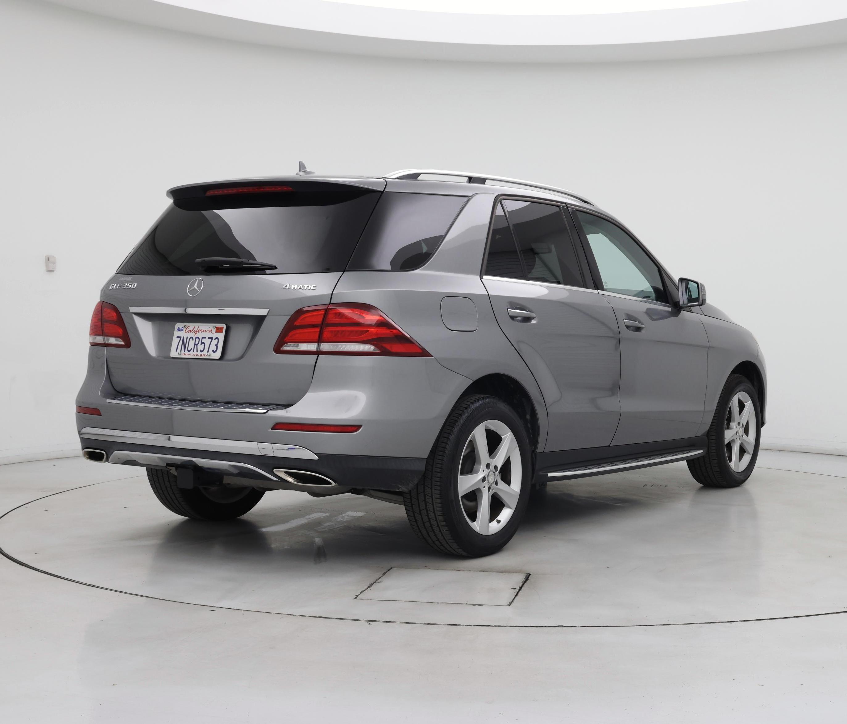 Thumbnail: 2016 Mercedes-Benz GLE - 8