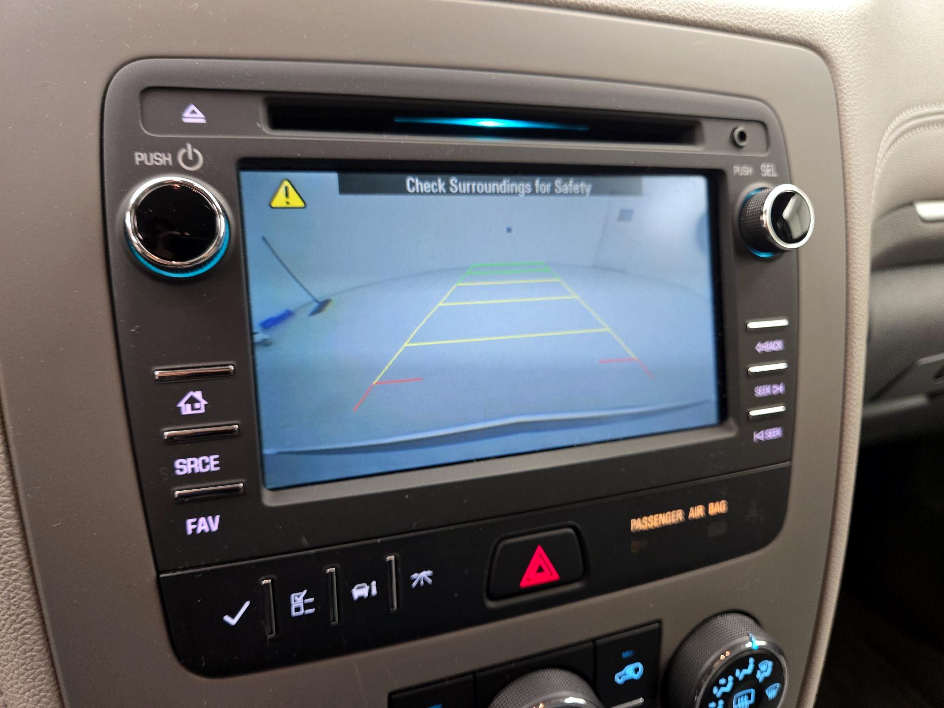 Thumbnail: 2017 Chevrolet Traverse - 14