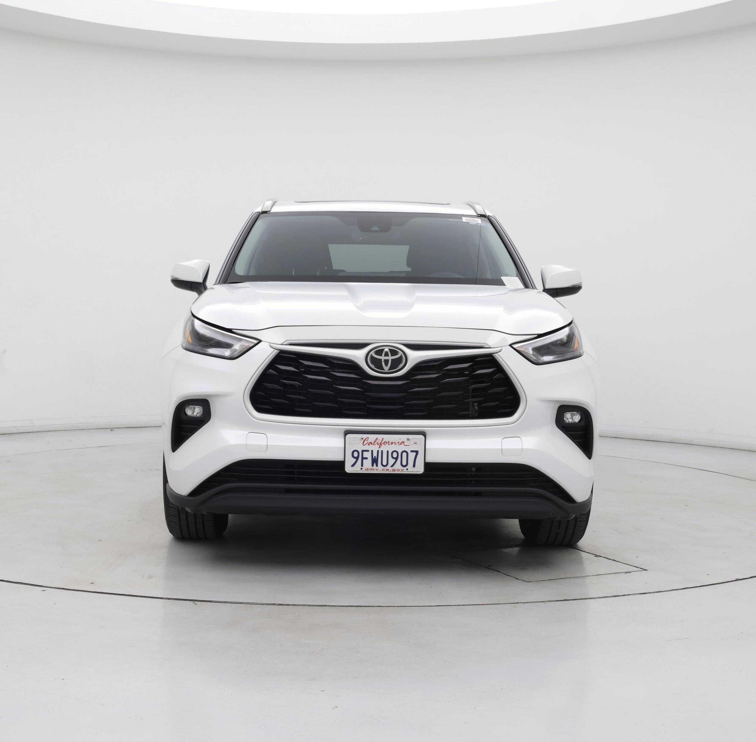 Thumbnail: 2023 Toyota Highlander - 5