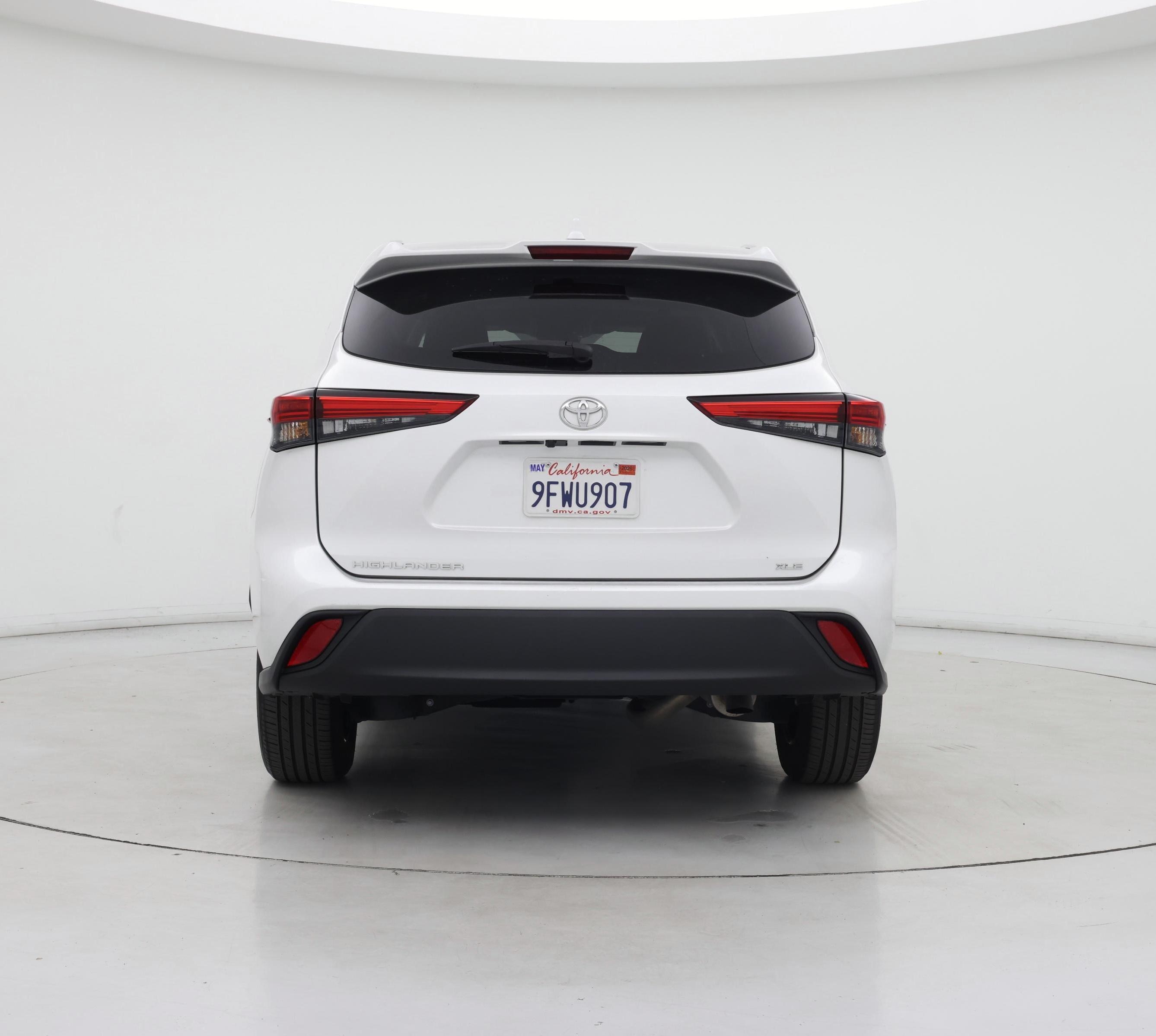 Thumbnail: 2023 Toyota Highlander - 6