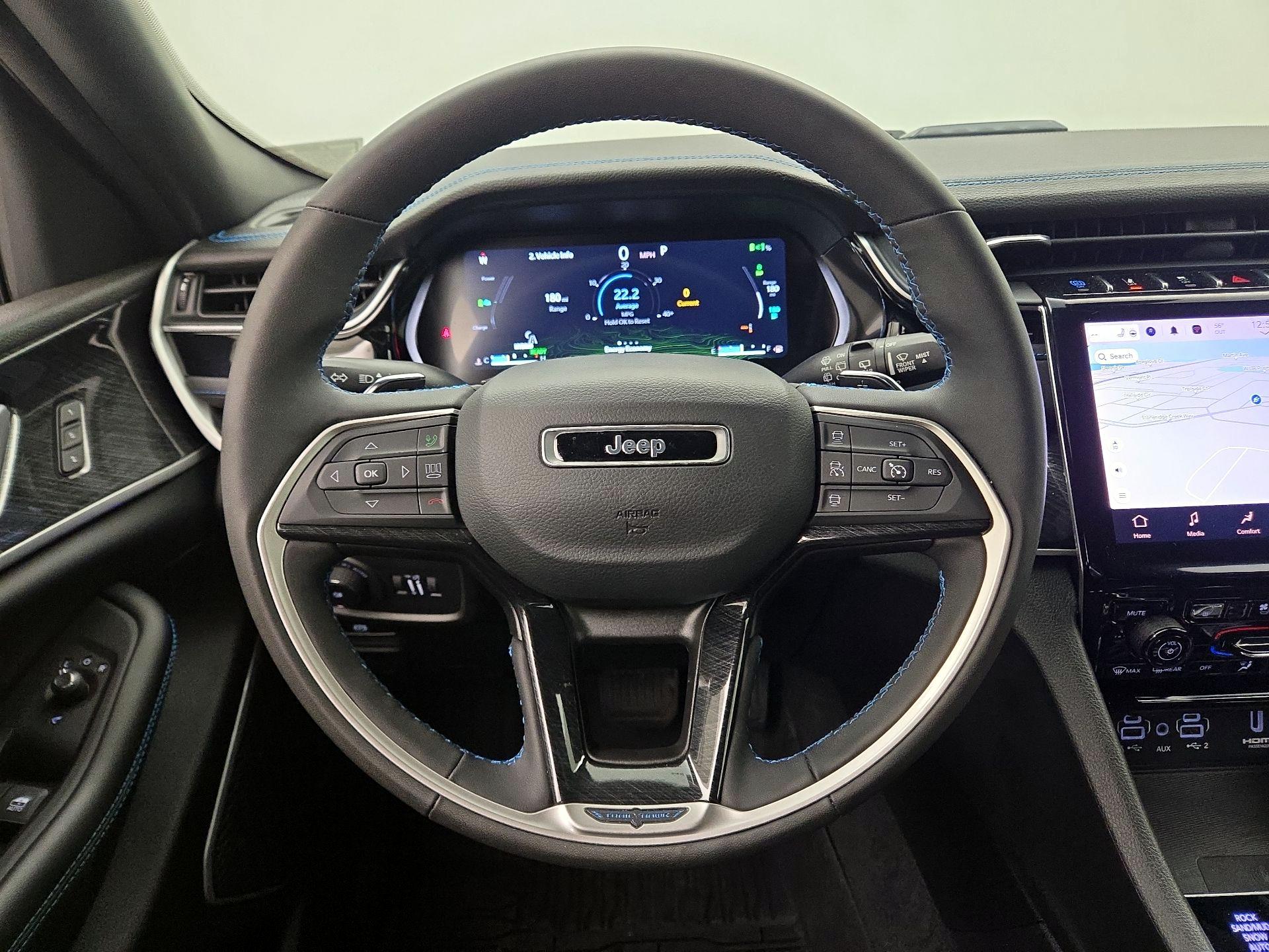 Thumbnail: 2023 Jeep Grand Cherokee - 10