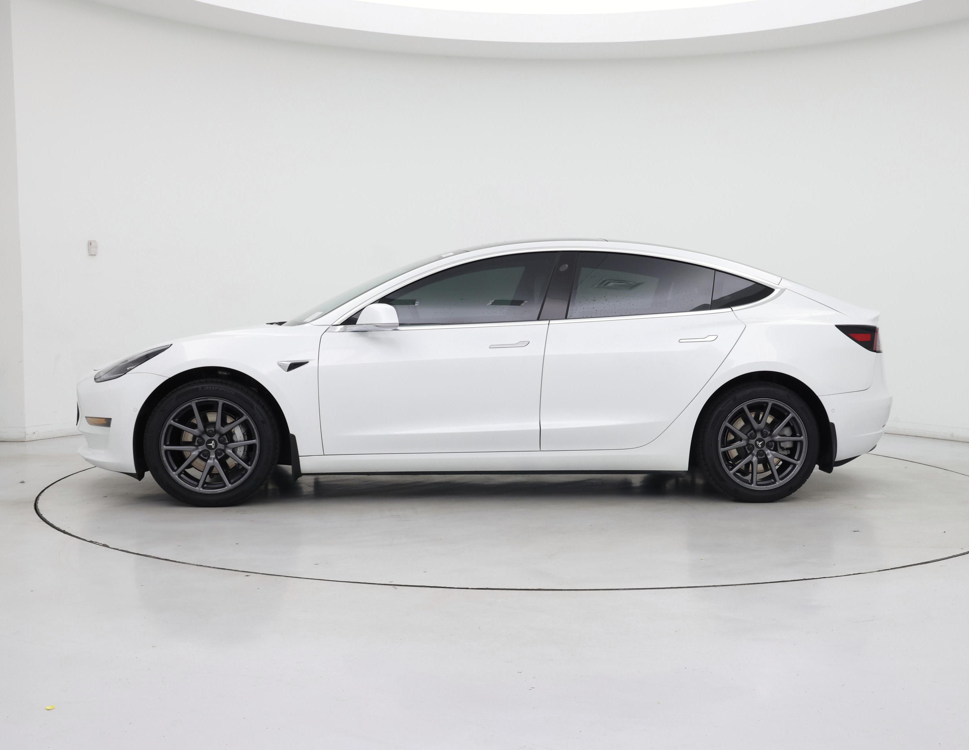 Thumbnail: 2020 Tesla Model 3 - 3