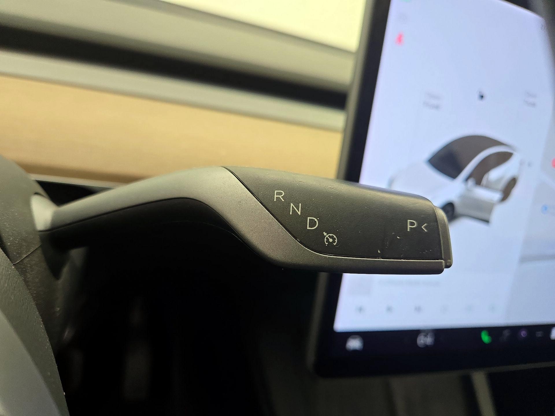 Thumbnail: 2022 Tesla Model Y - 17