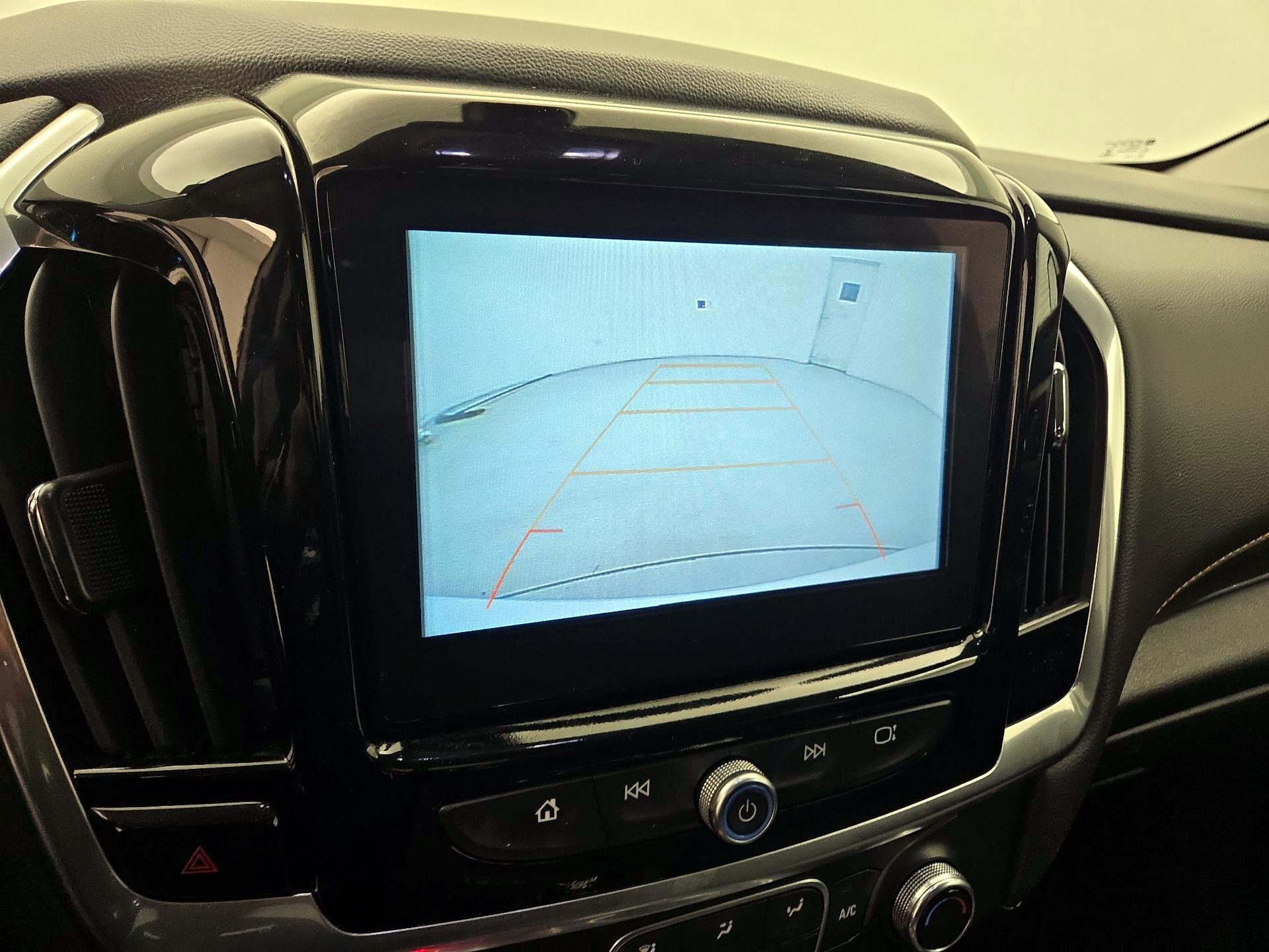 Thumbnail: 2019 Chevrolet Traverse - 14