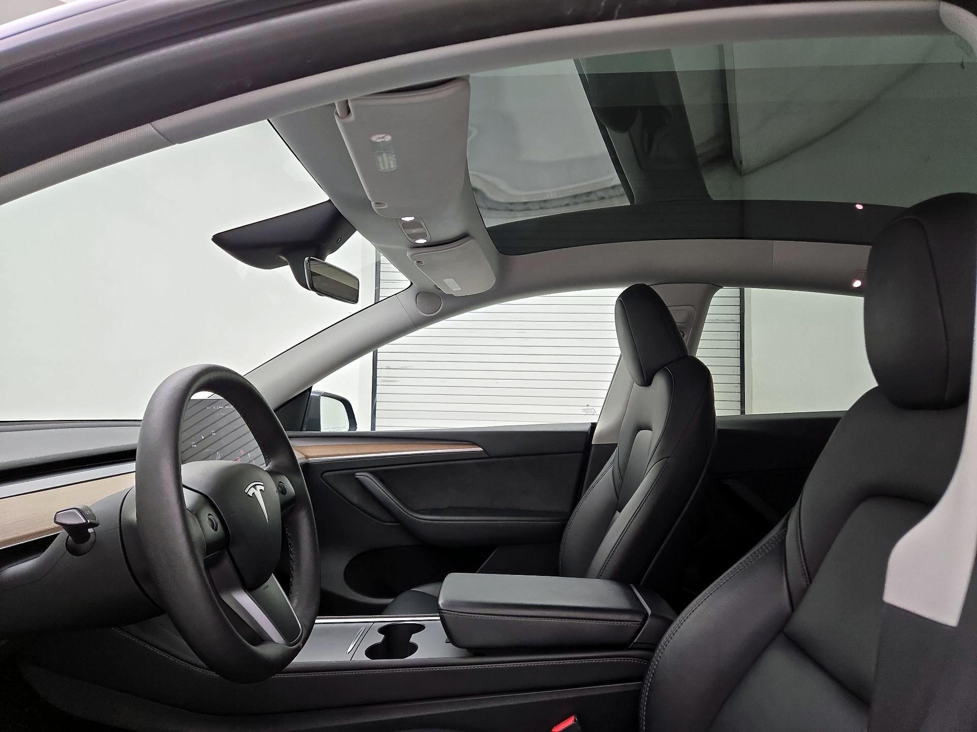 Thumbnail: 2023 Tesla Model Y - 19