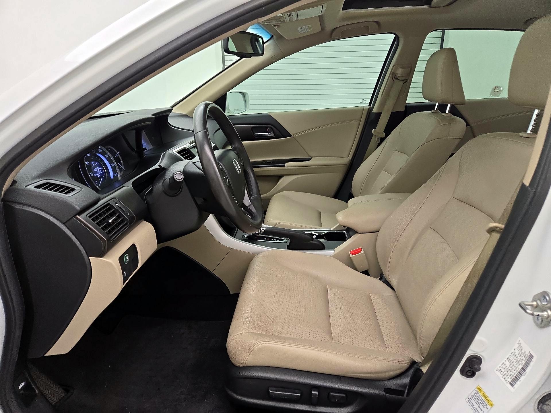 Thumbnail: 2015 Honda Accord - 11