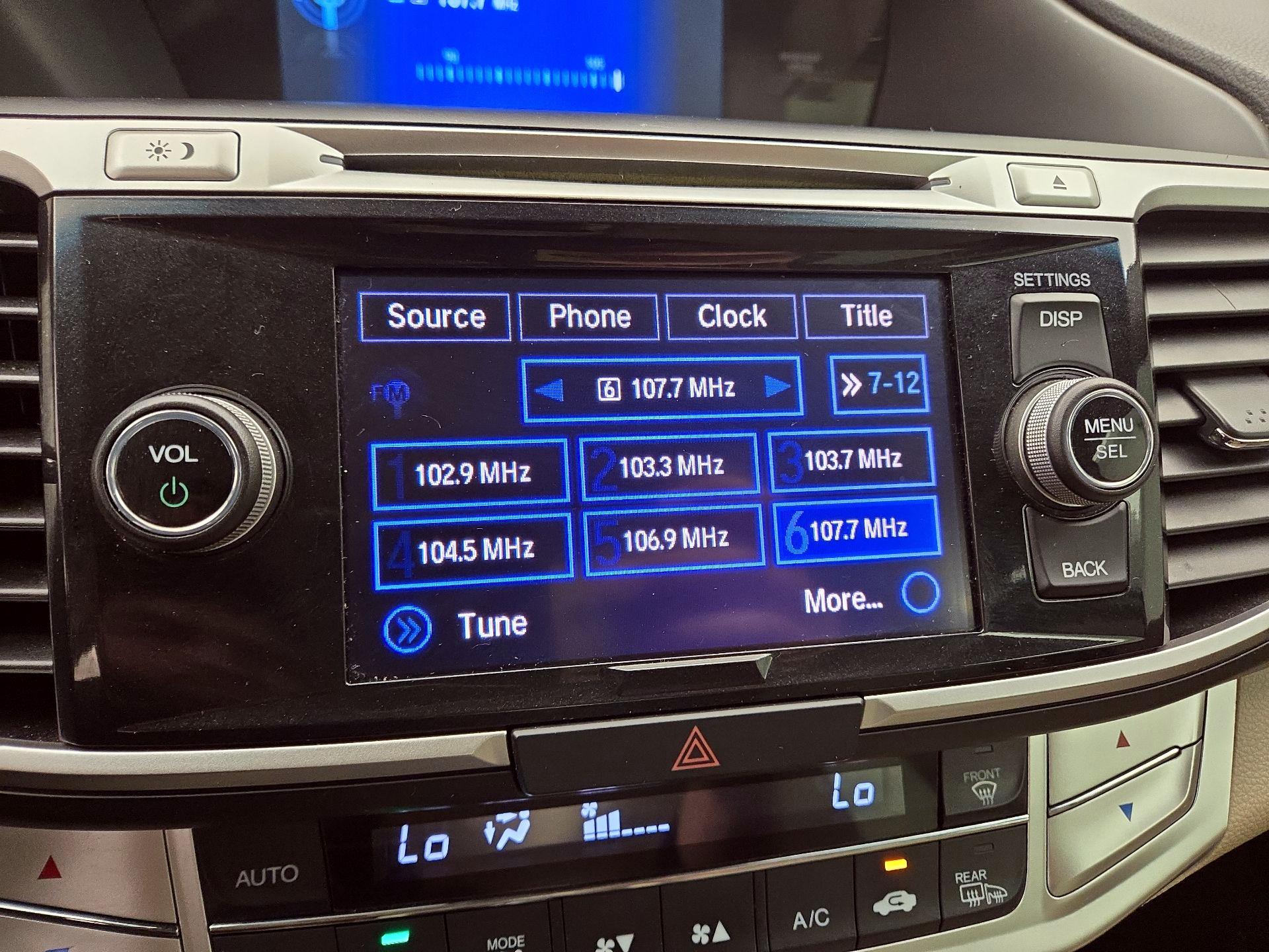 Thumbnail: 2015 Honda Accord - 15